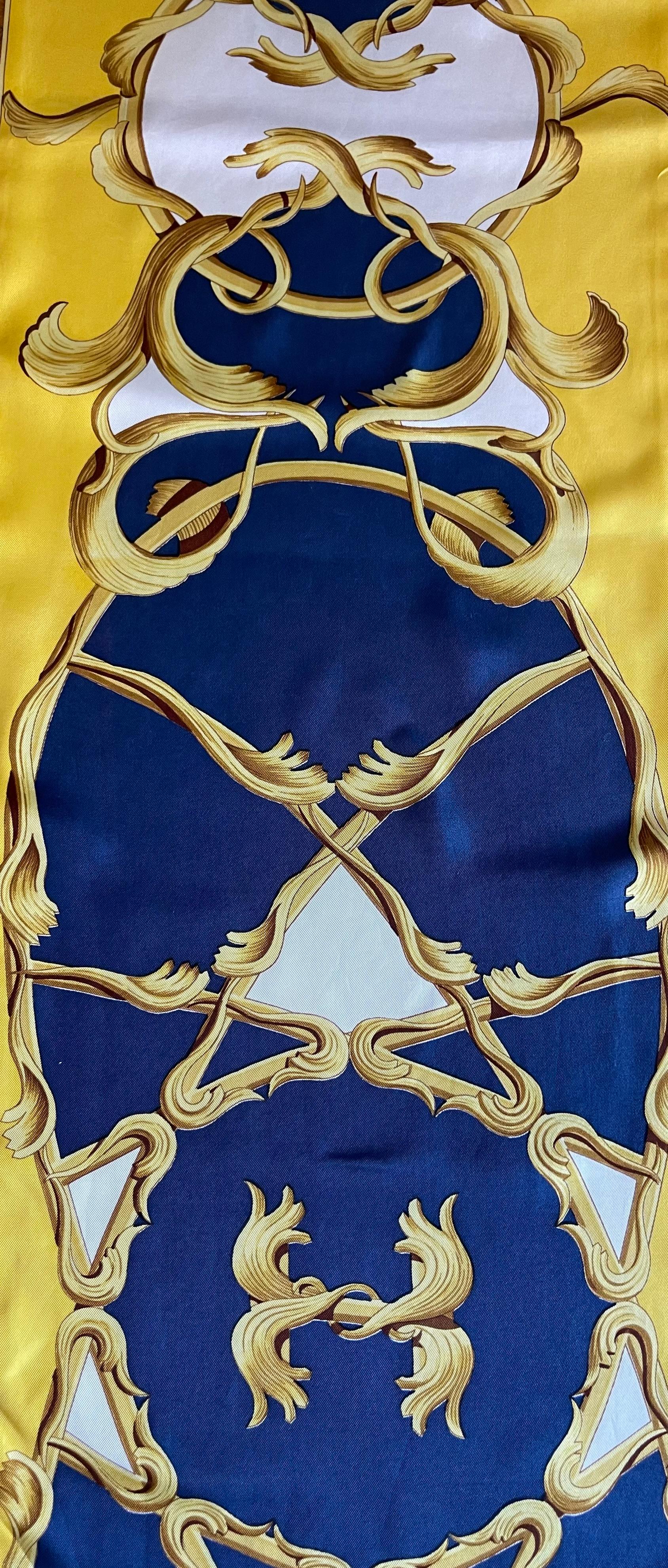 Hermès Silk Maxi Twilly Yellow & Blue In Good Condition For Sale In Palm Beach, FL