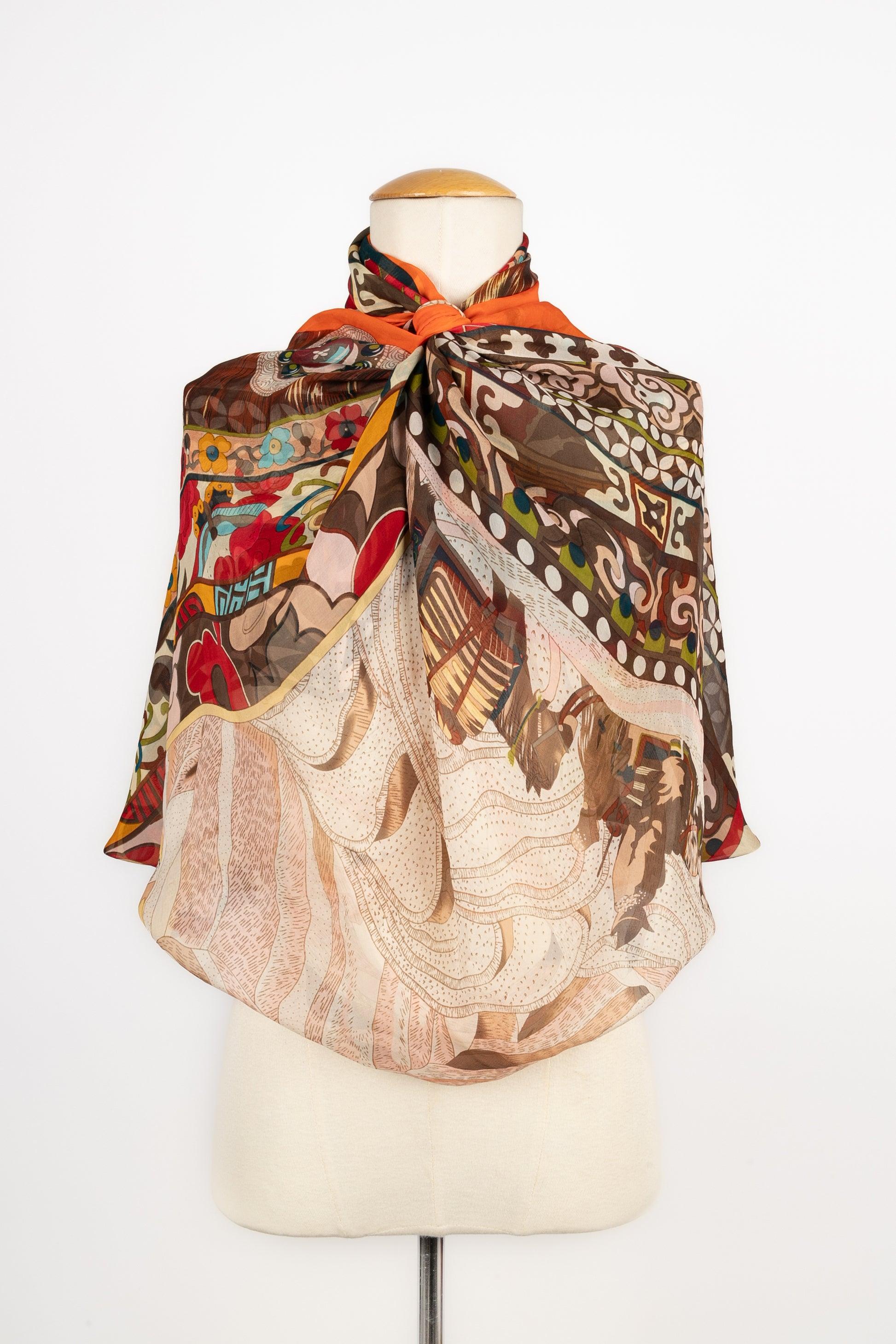 Hermès - (Made in France) Large silk muslin foulard illustrated with the 
