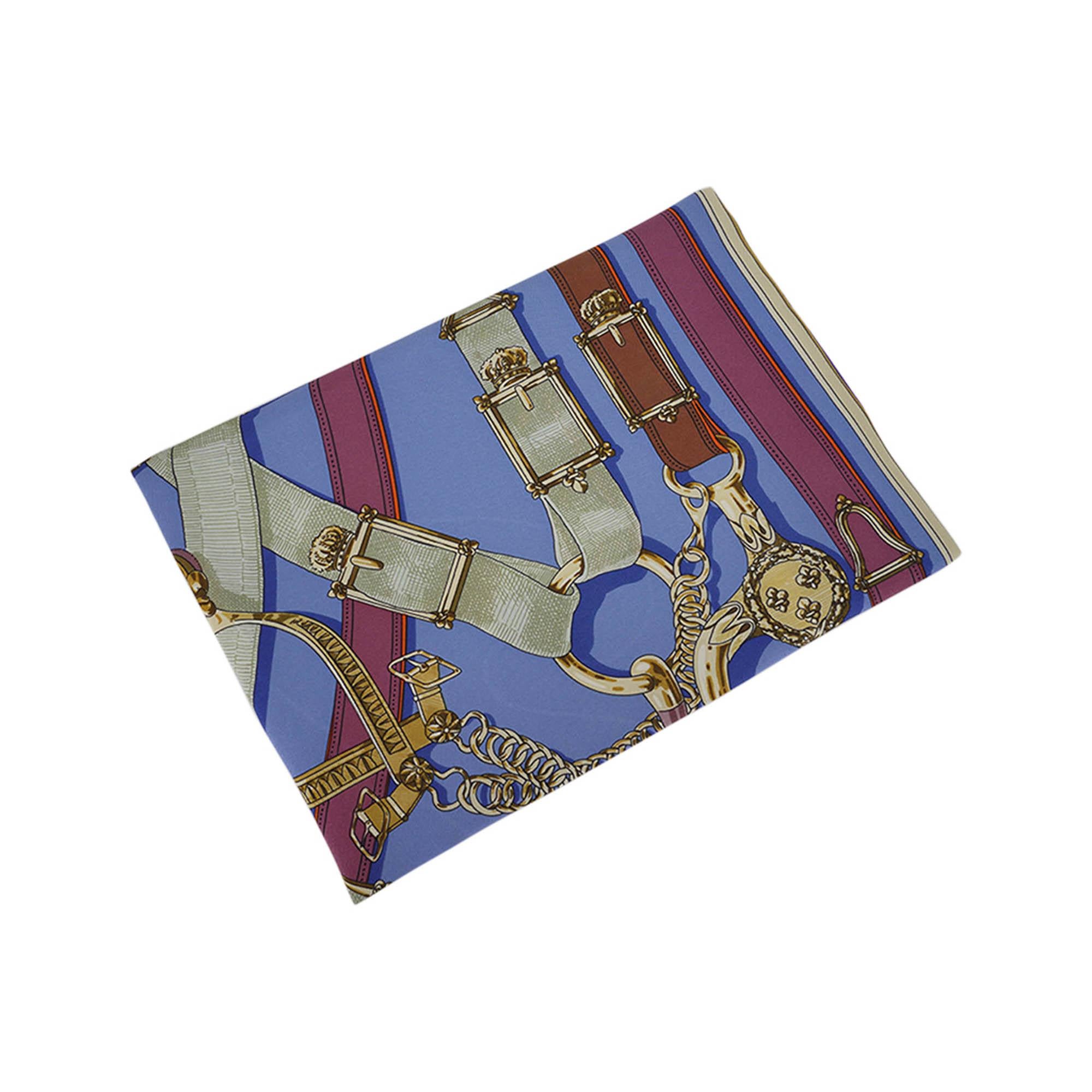 Hermes Sacchetti di Seta Stampa Foulard Set di Tre Terres Precieuses e Cavalcadour in vendita 5