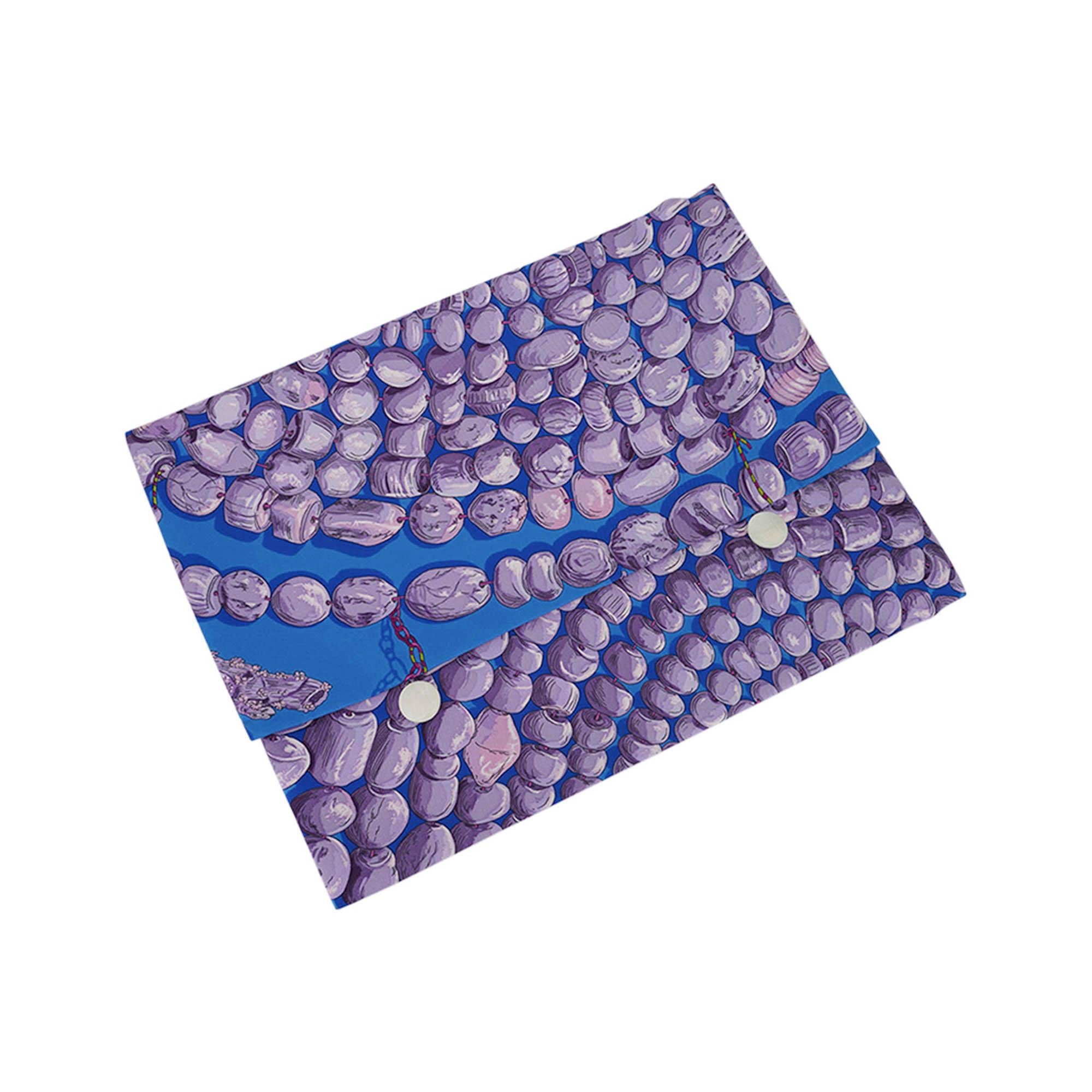 Viola Hermes Sacchetti di Seta Stampa Foulard Set di Tre Terres Precieuses e Cavalcadour in vendita