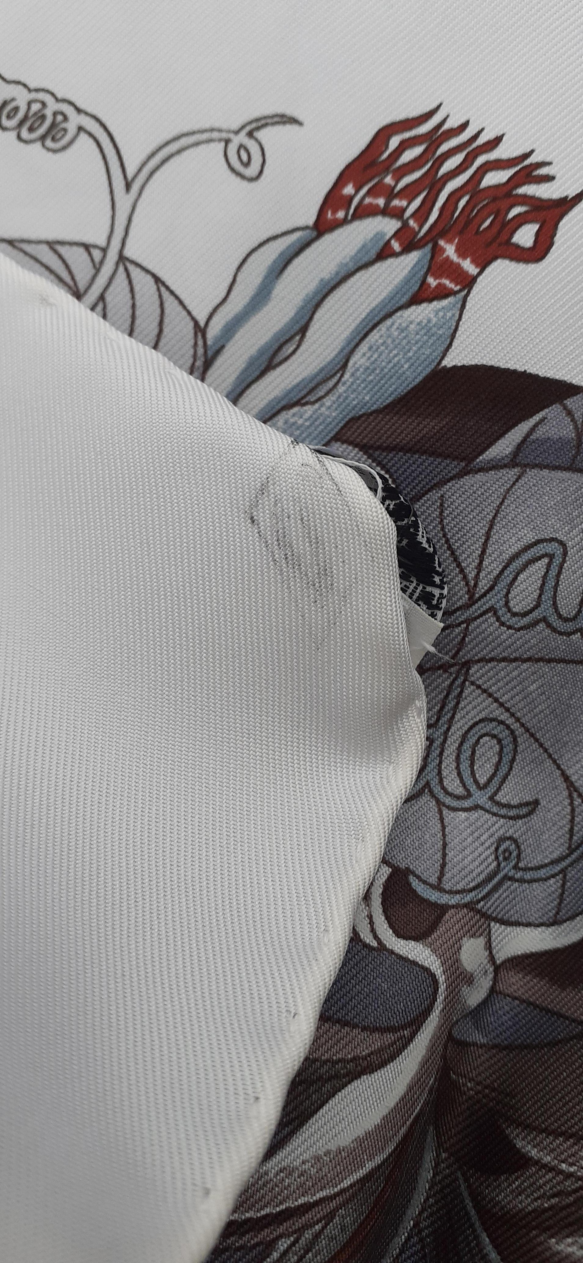 Hermès Silk Scarf Au Coeur De La Vie Aline Honore White Brown 90 cm 16