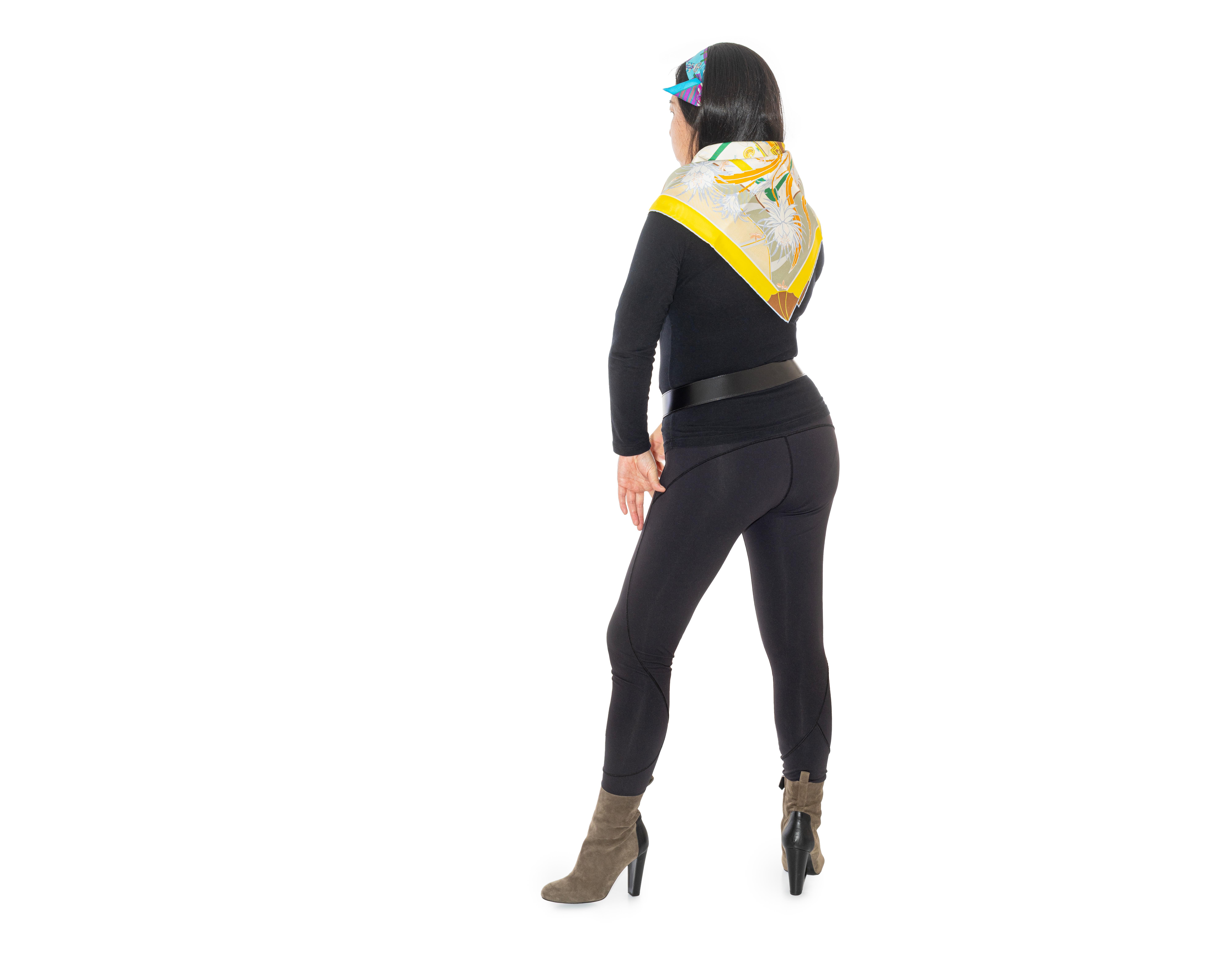 Hermes Silk Scarf Bagage a Main - Vert Amande Jaune - New With Tag Beige en venta