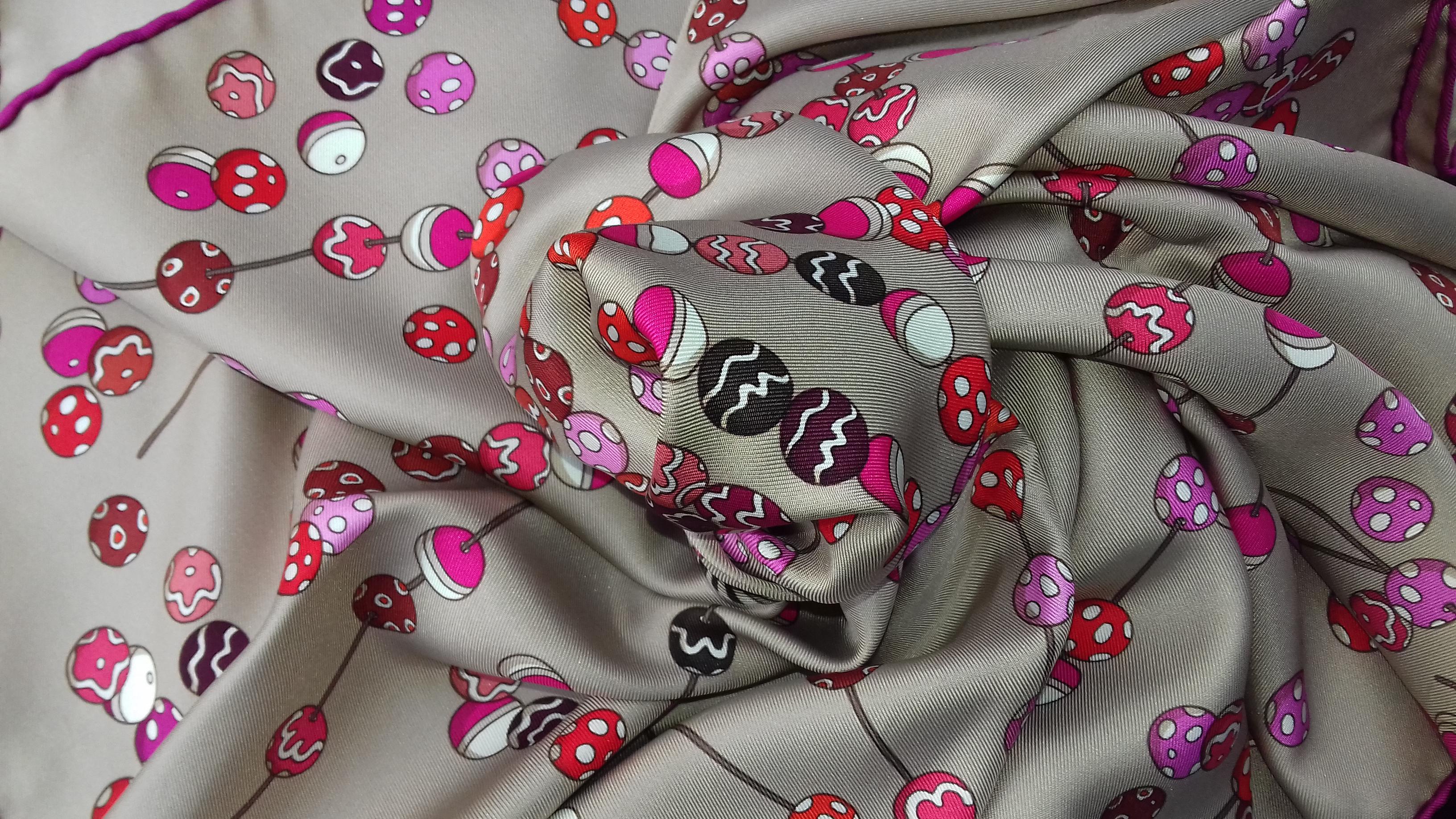 Hermès Silk Scarf Carré Dancing Pearls Virgine Jamin 90 cm 6