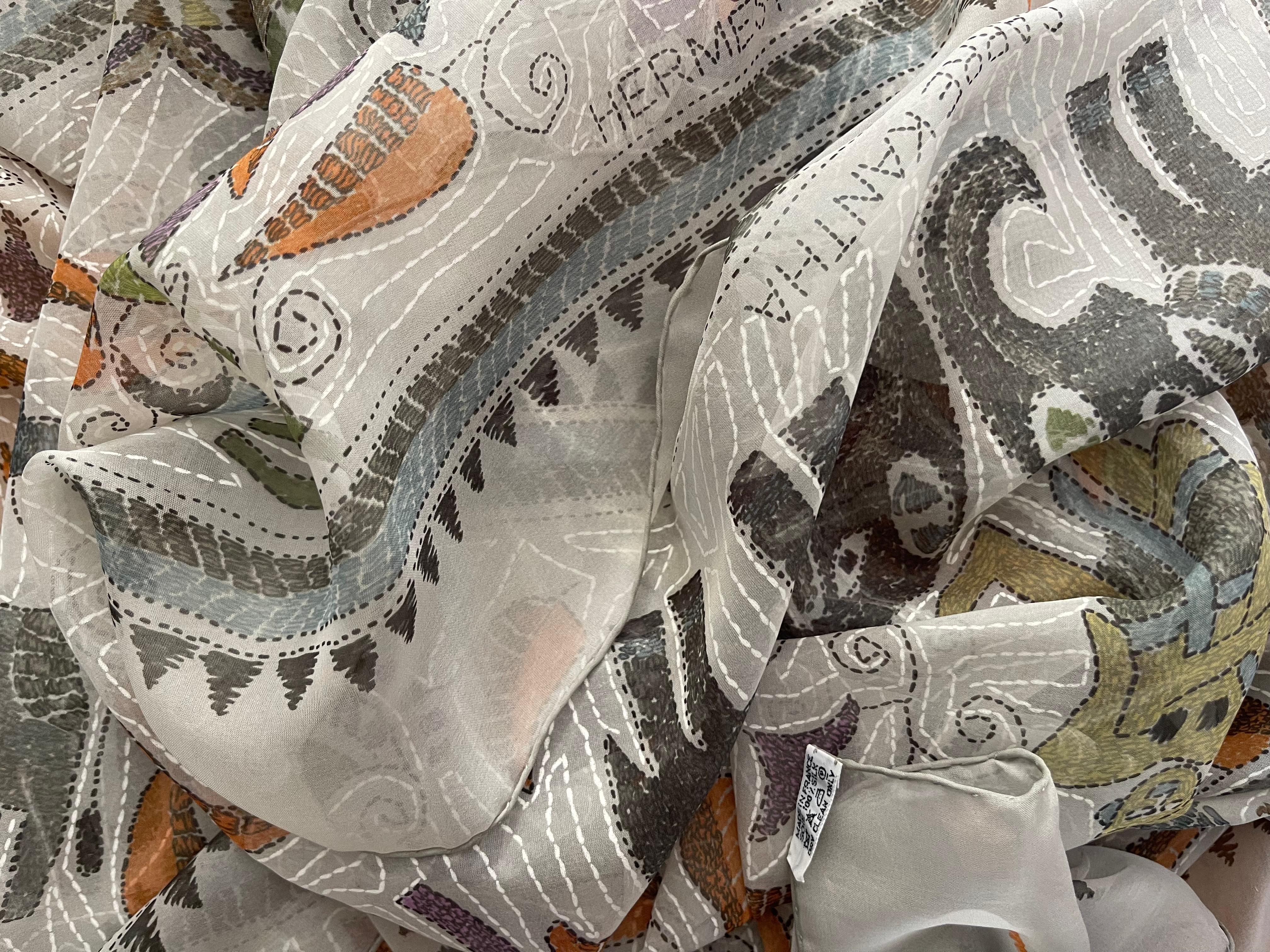 Foulard en soie Hermès 