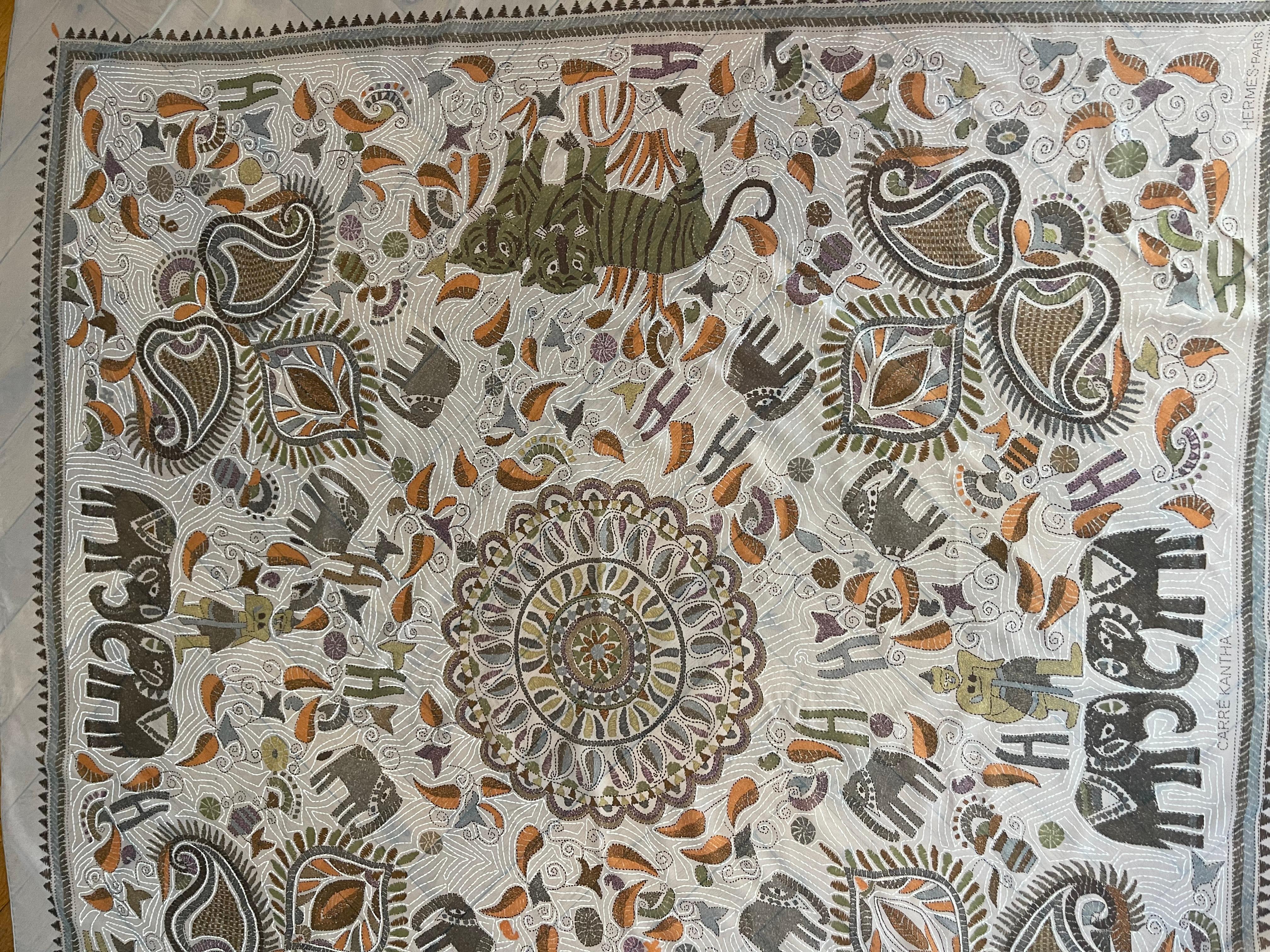 Foulard en soie Hermès 
