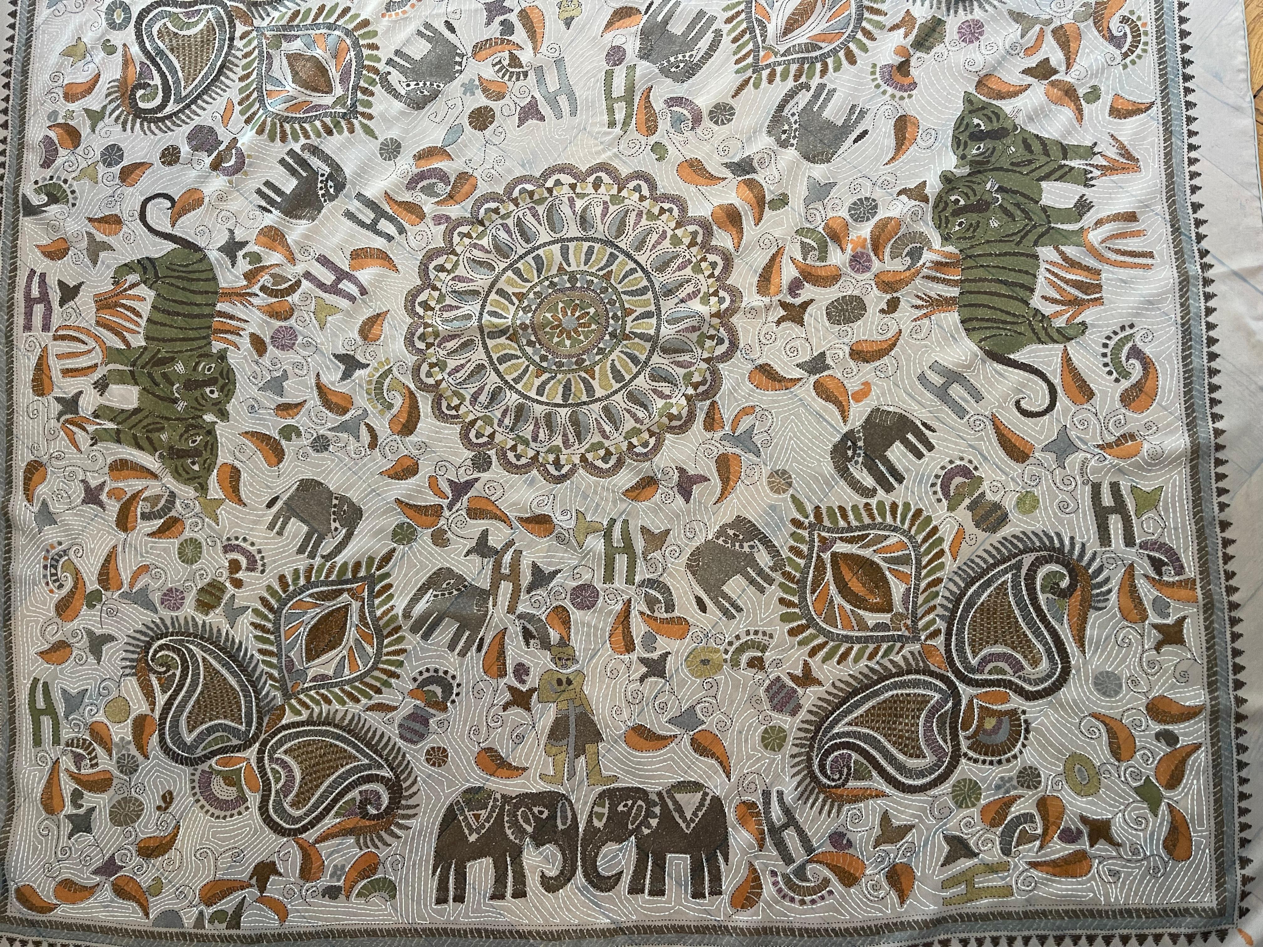 Foulard en soie Hermès 