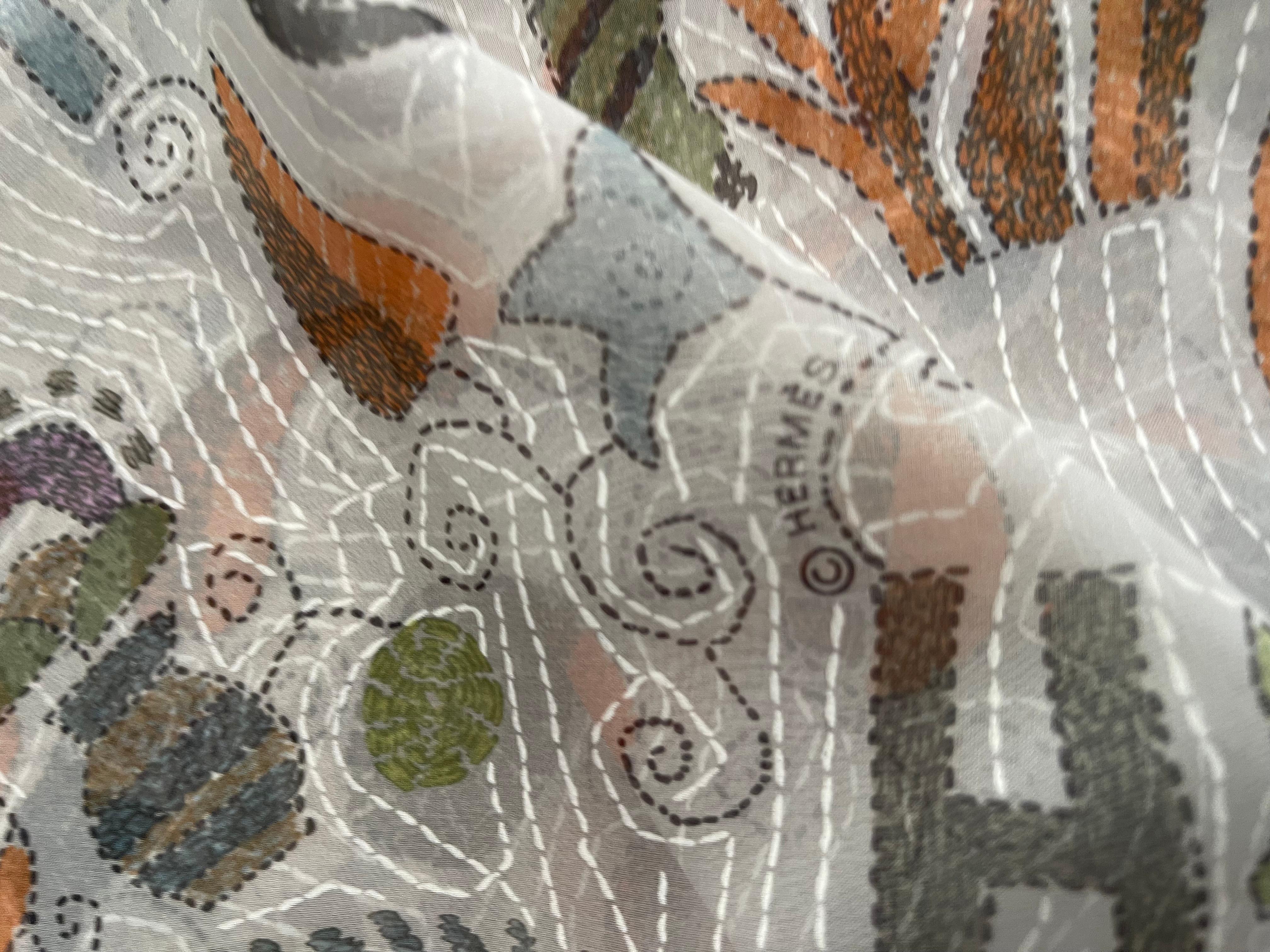 Foulard en soie Hermès 
