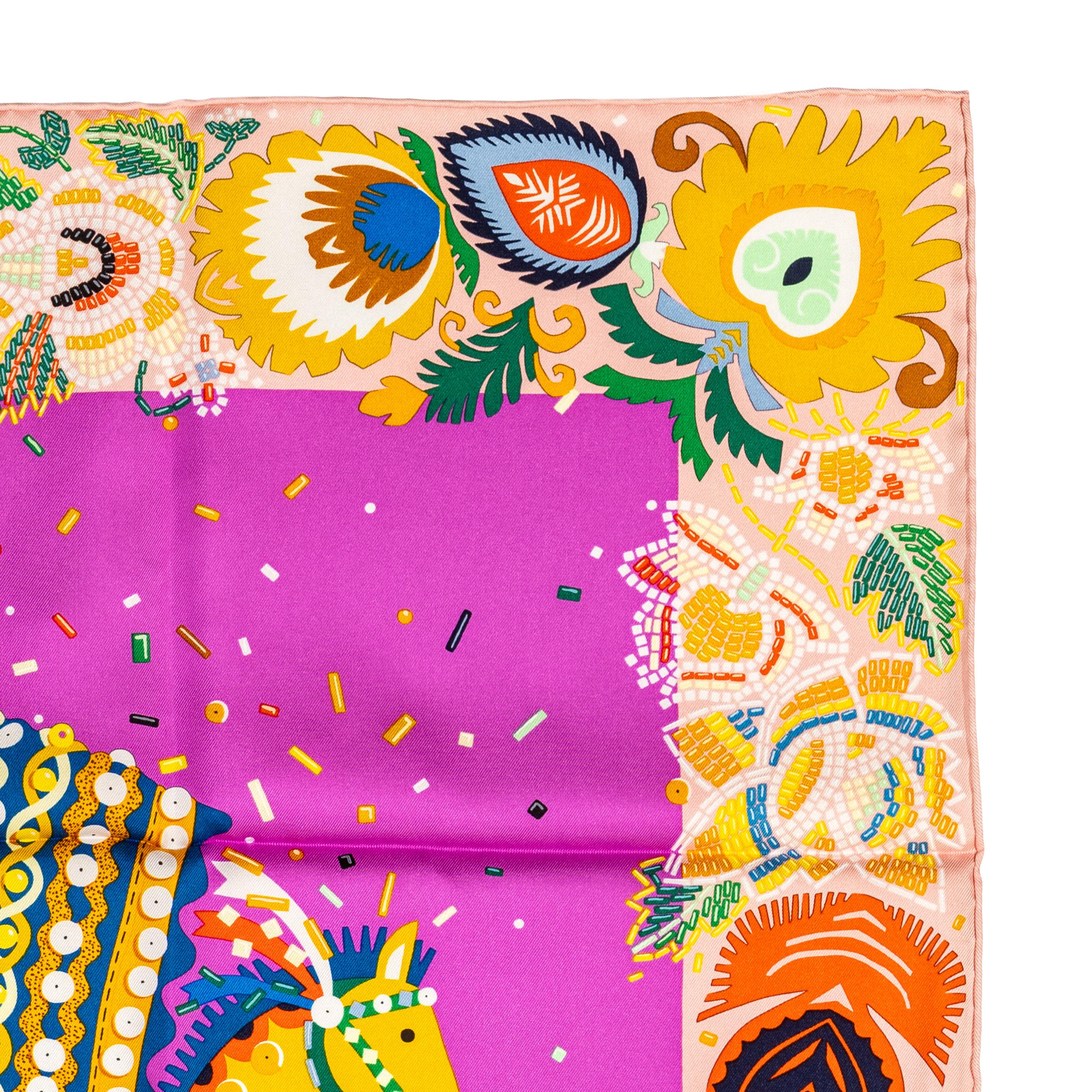 Echarpe en soie Hermes - Costume De Fête - Rose Poudre Cyclamen - New With Tag en vente 3