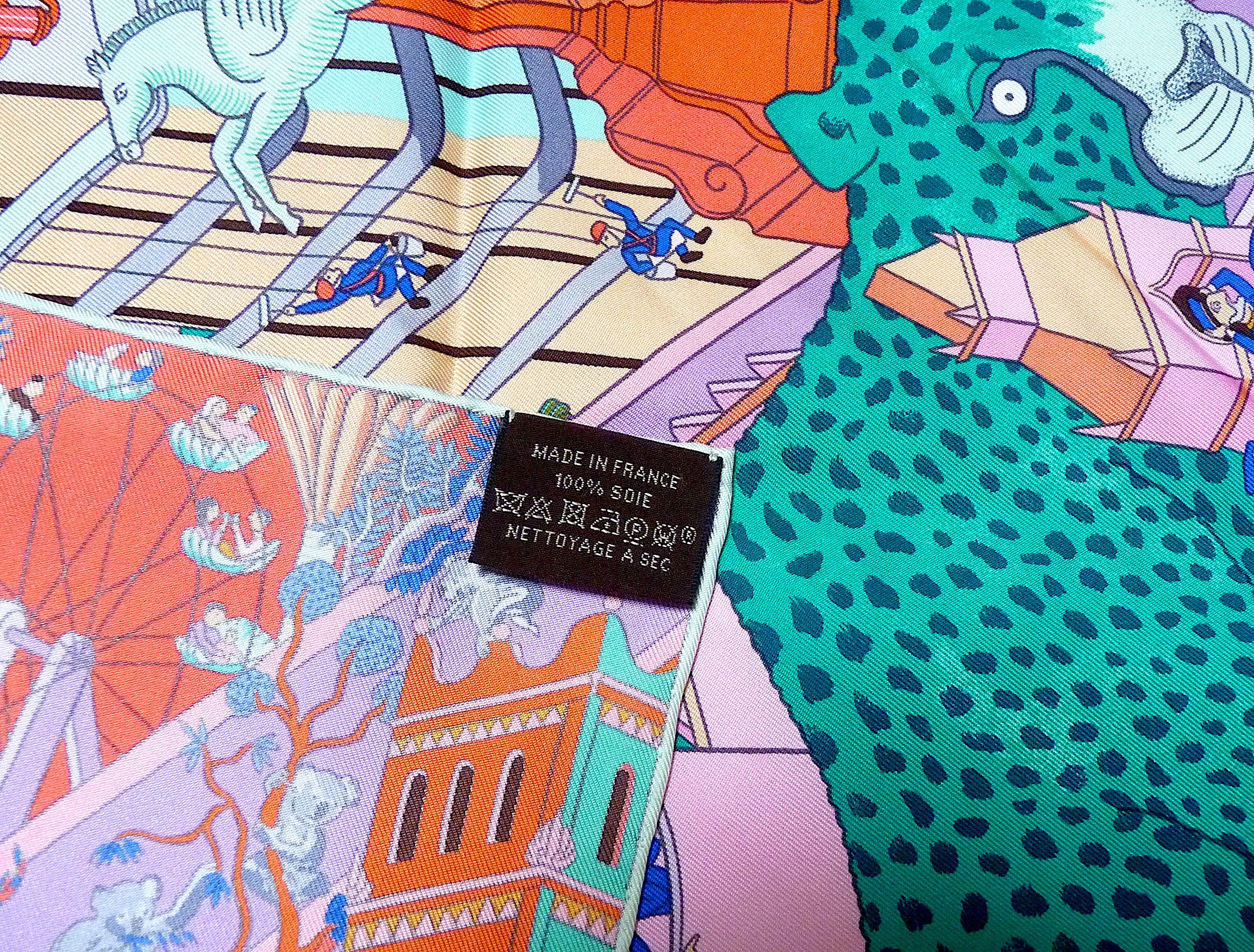 Hermes Silk Scarf Excellent condition with Box Animapolis Jan Bajtlik In Excellent Condition In CHAMPEAUX-SUR-SARTHE, FR