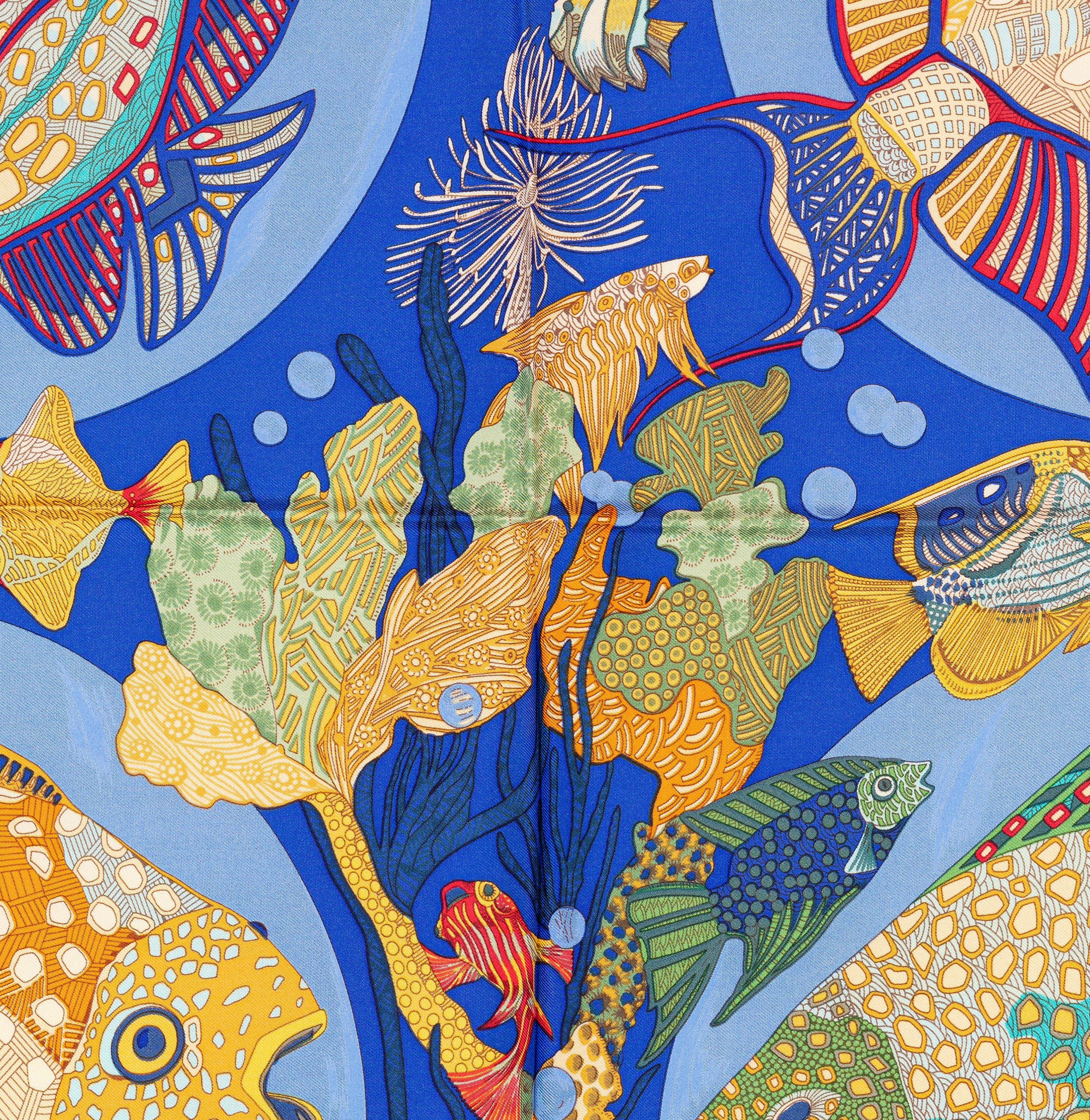 Pañuelo de seda Hermes - Grands Fonds - Azul cobalto - ¡Excelente estado!! en venta 6