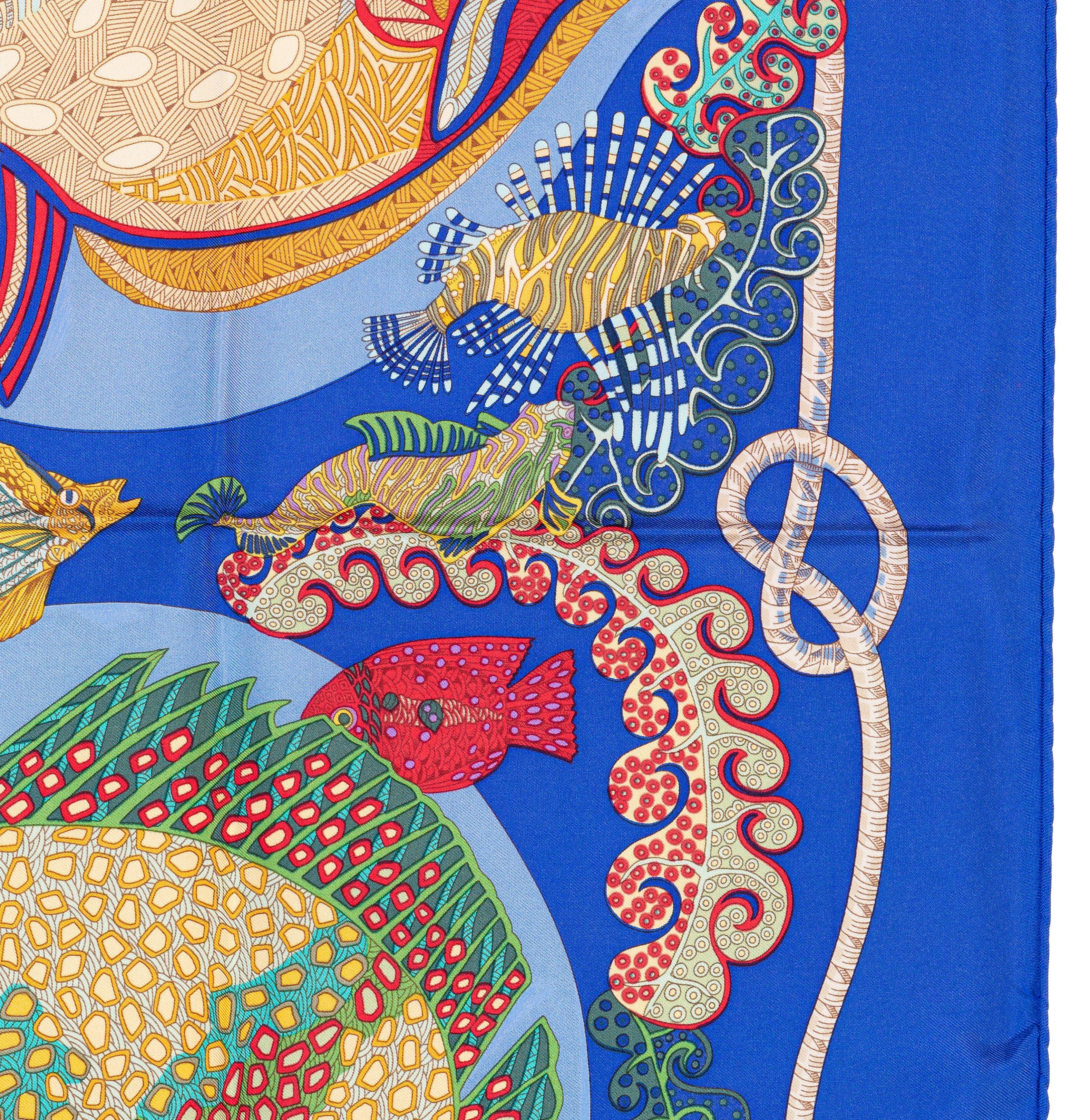 Pañuelo de seda Hermes - Grands Fonds - Azul cobalto - ¡Excelente estado!! en venta 1