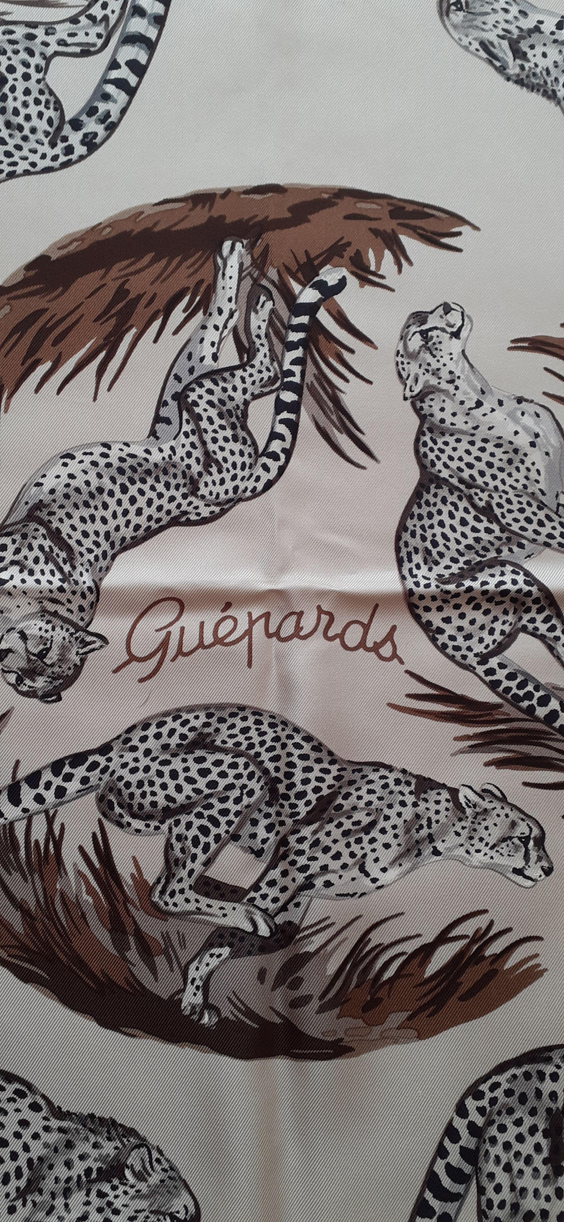 Hermès Silk Scarf Guépards Cheetahs Robert Dallet Beige Gray Brown 90 cm 3