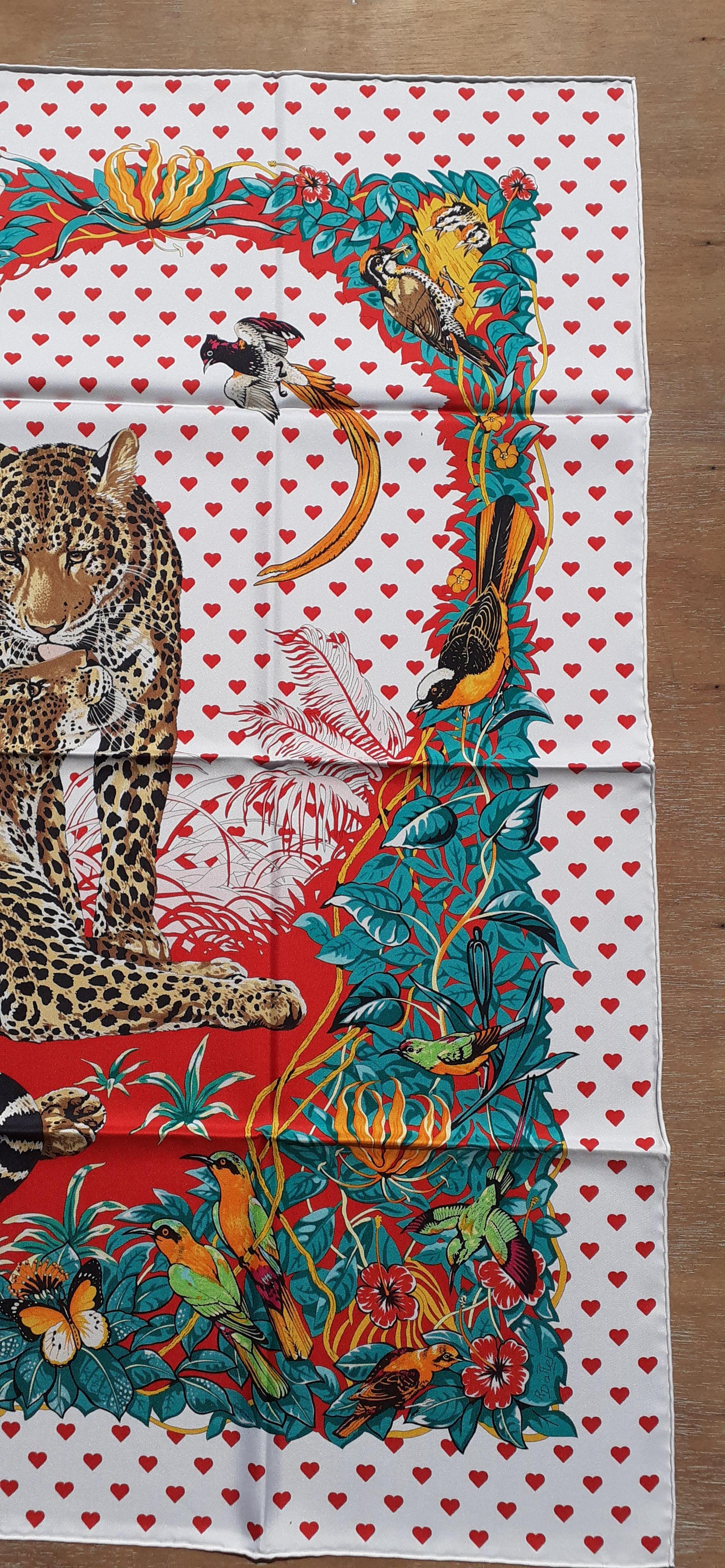 Echarpe en soie Hermès Jungle Love Love Hearts Imprimé Robert Dallet Blanc 90 cm 1