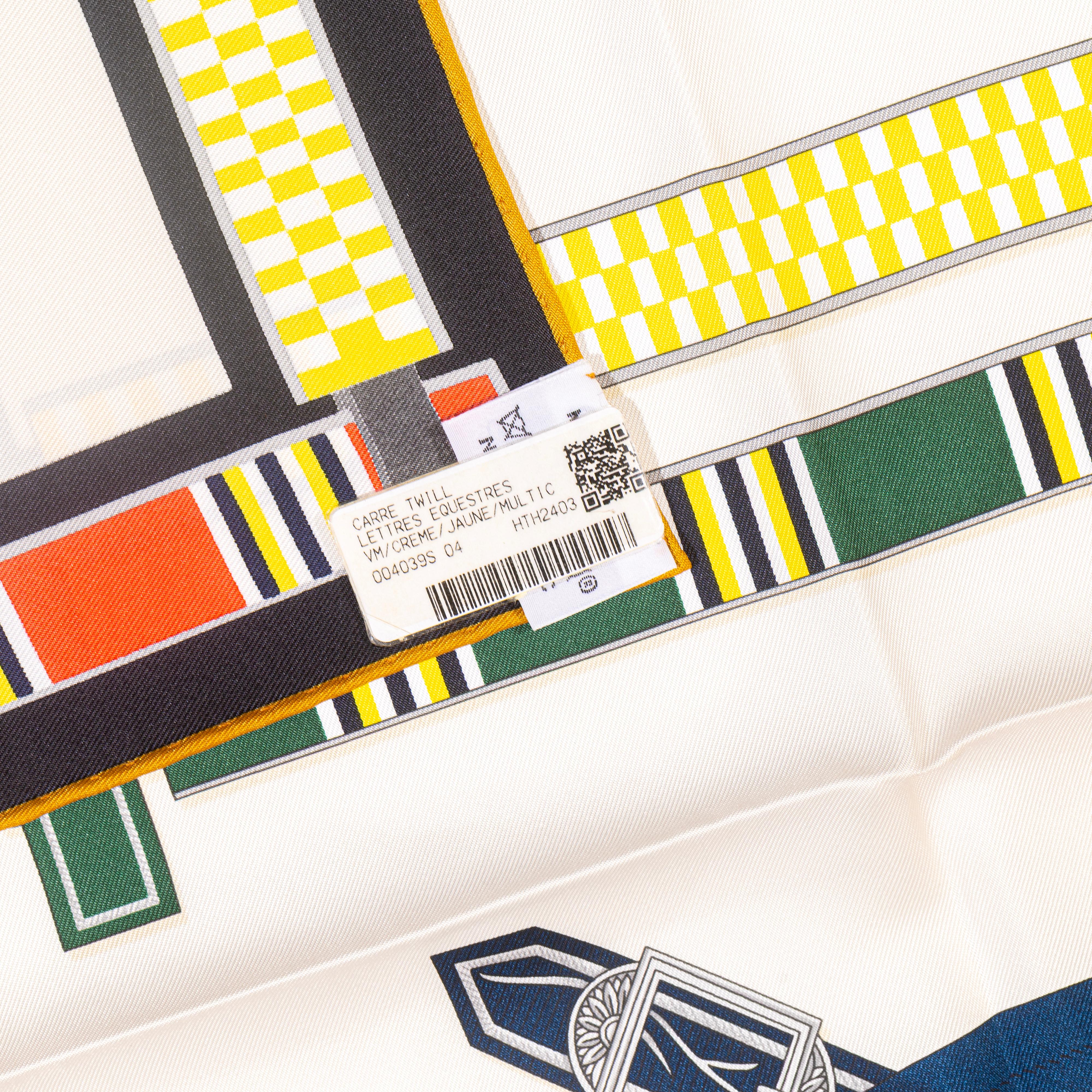 Pañuelo de seda Hermes Lettres Équestres - Crème - Jaune - Nueva Etiqueta de la Tienda Beige en venta