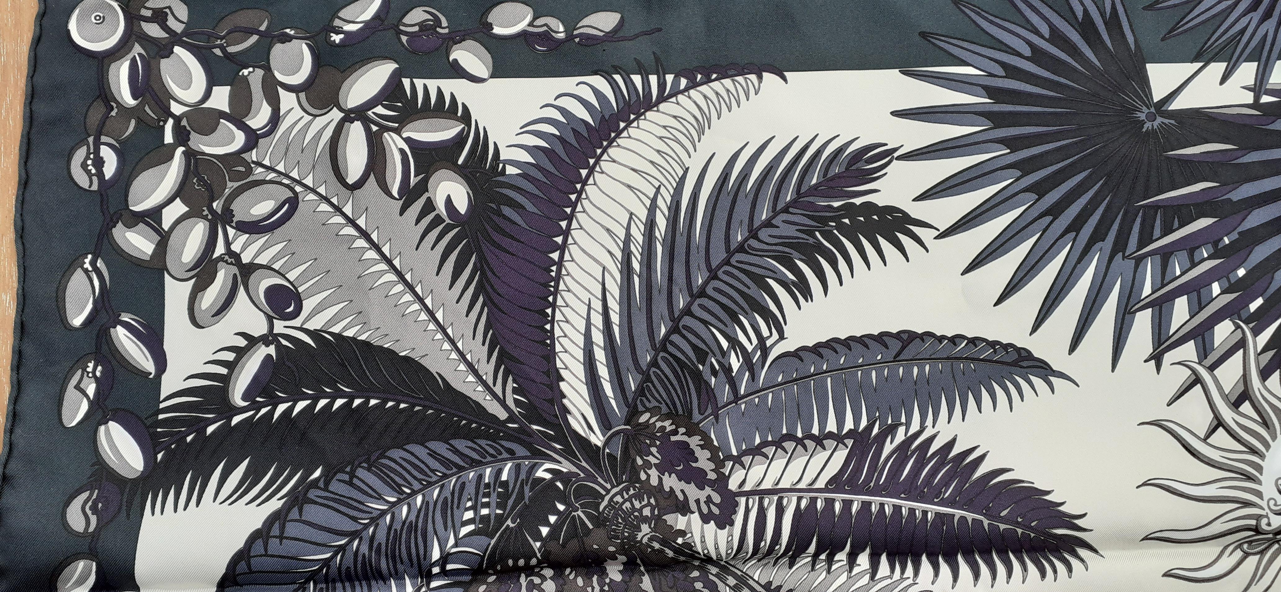 Hermès Foulard en soie Mythiques Phoenix Gris Vanille Aubergine GRAIL COLORWAY 90 cm 7