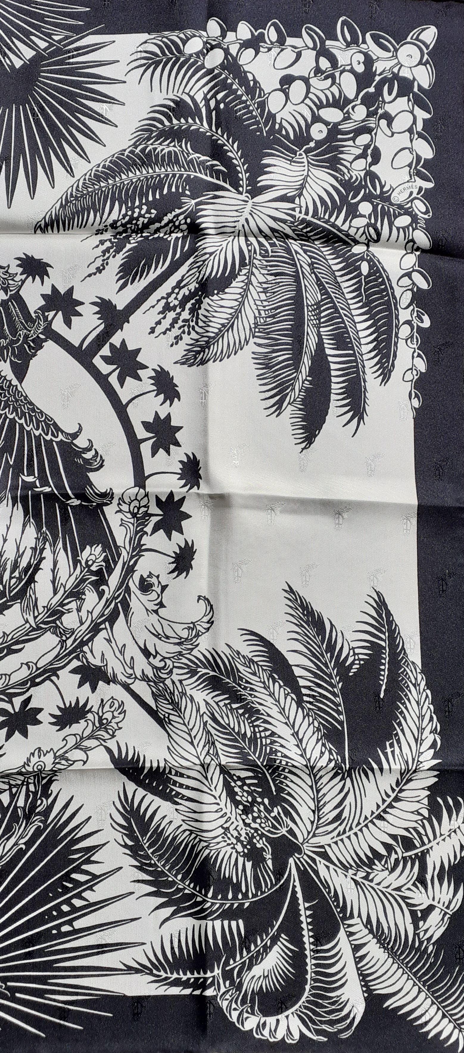 Gorgeous Authentic Hermès Scarf

Pattern: 