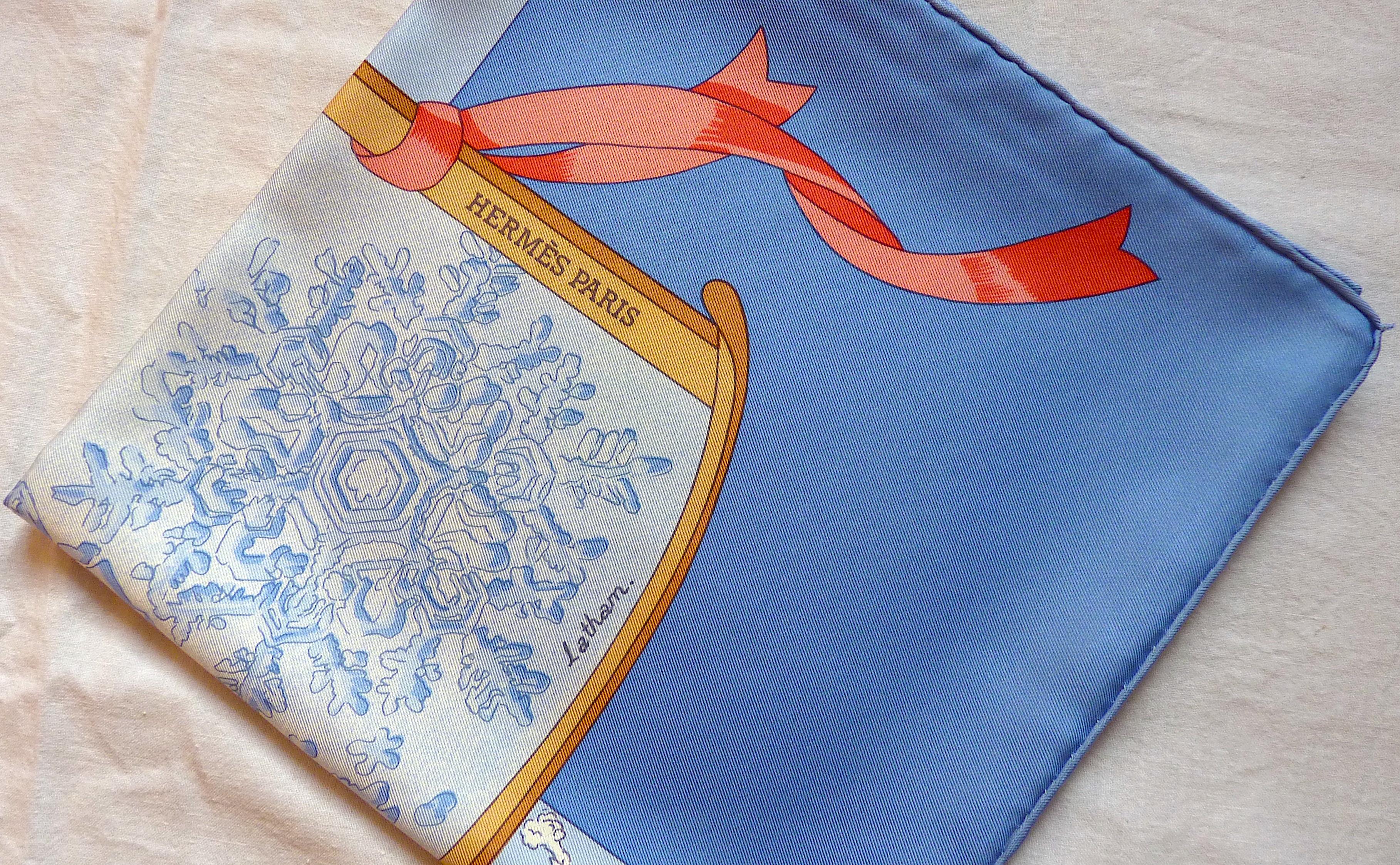 Foulard en soie Hermes Neige d'Antan Rare Edition Spéciale Torino 2006 3