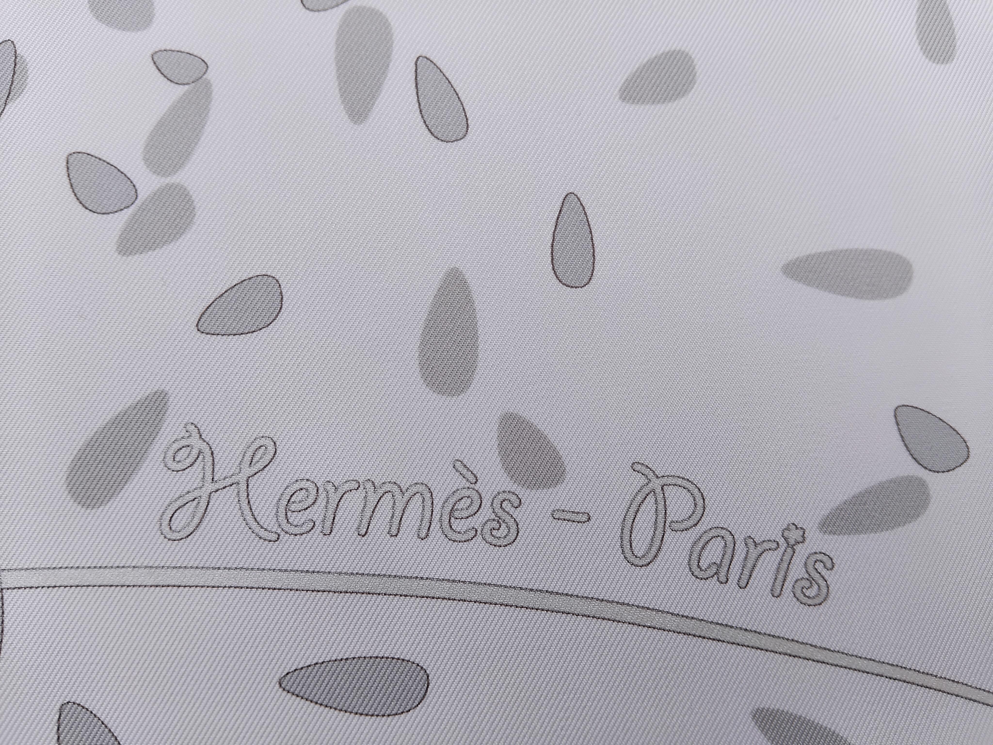 Hermès Silk Scarf Offrandes d'un jour Rybaltchenko Blanc Sepia Marron 90 cm For Sale 3