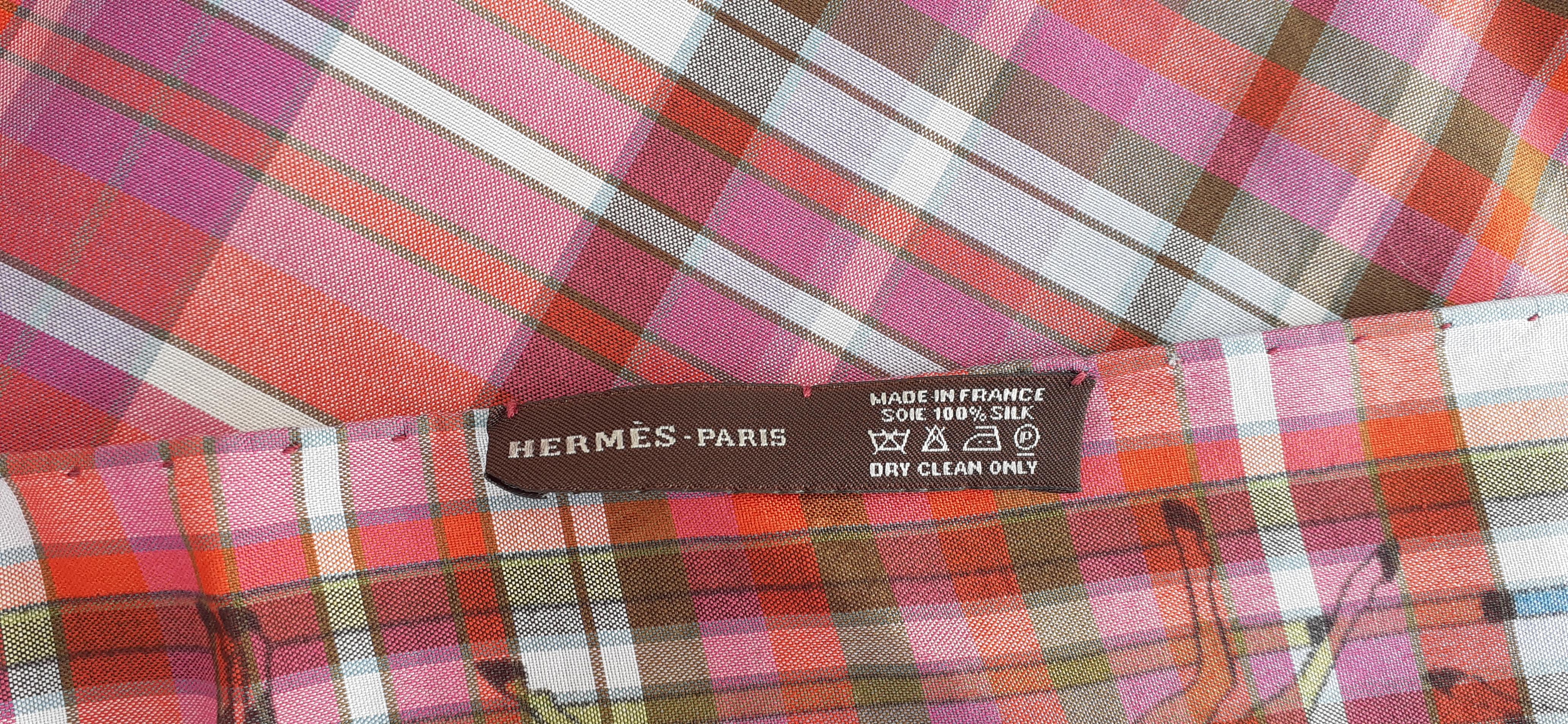 Hermès Seidenschal Pointu Pani La Shar Pawnee Madras mit Anhängern Kermit Oliver im Angebot 6