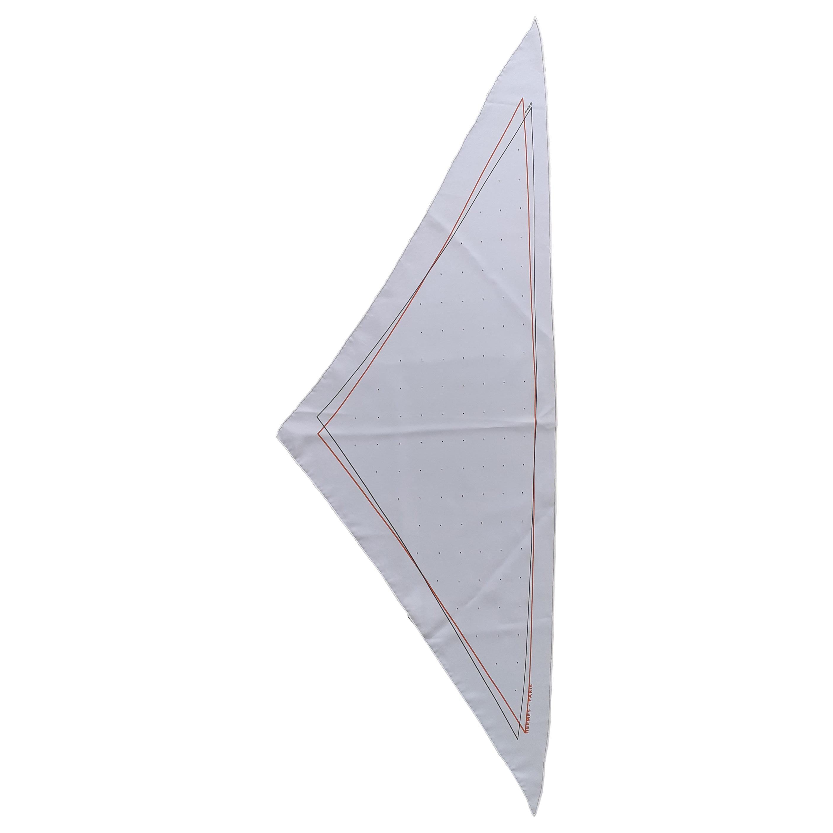 Hermès Silk Scarf Pointu Triangle Trou de Mémoire White RARE For Sale