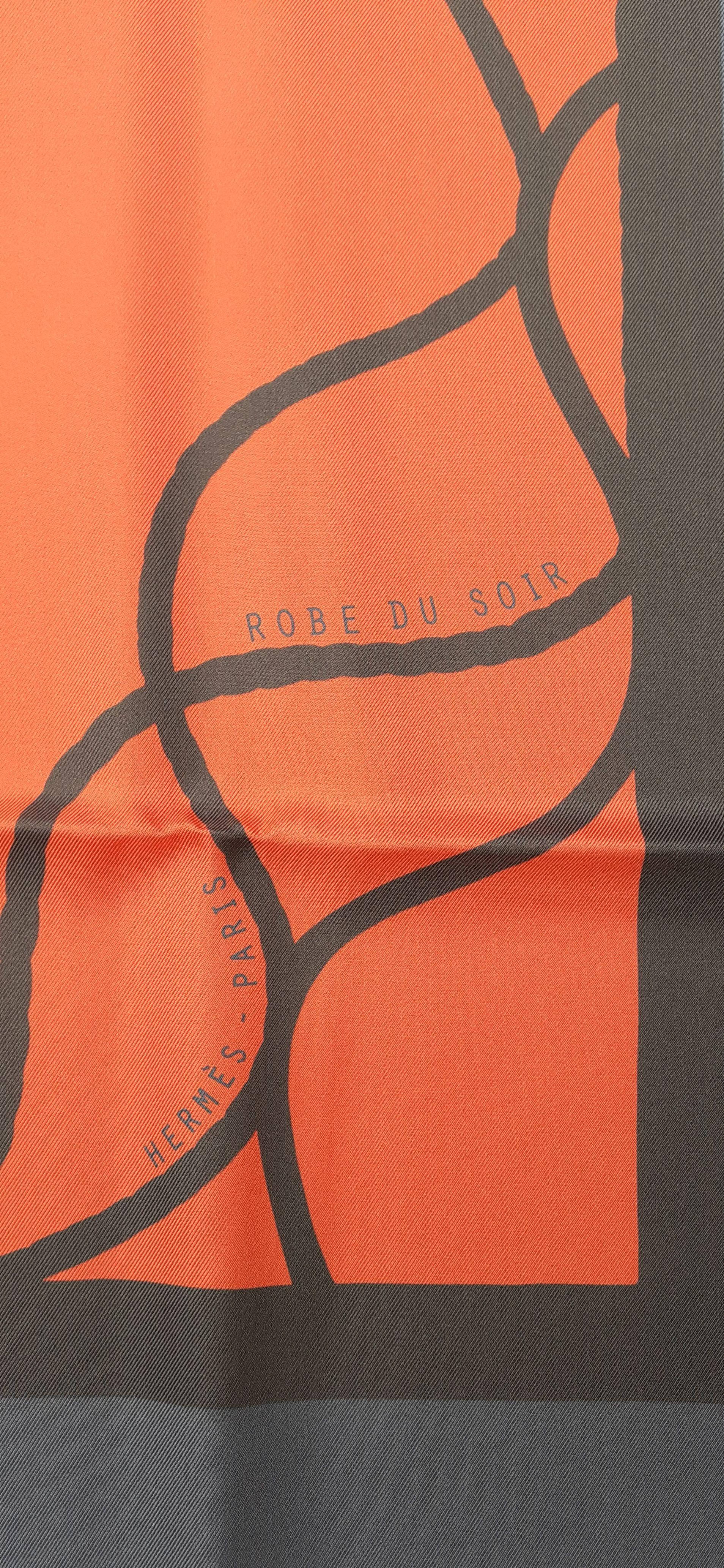 Hermès Silk Scarf Robe Du Soir POP Double Face Orange Pink 90 cm For Sale 1