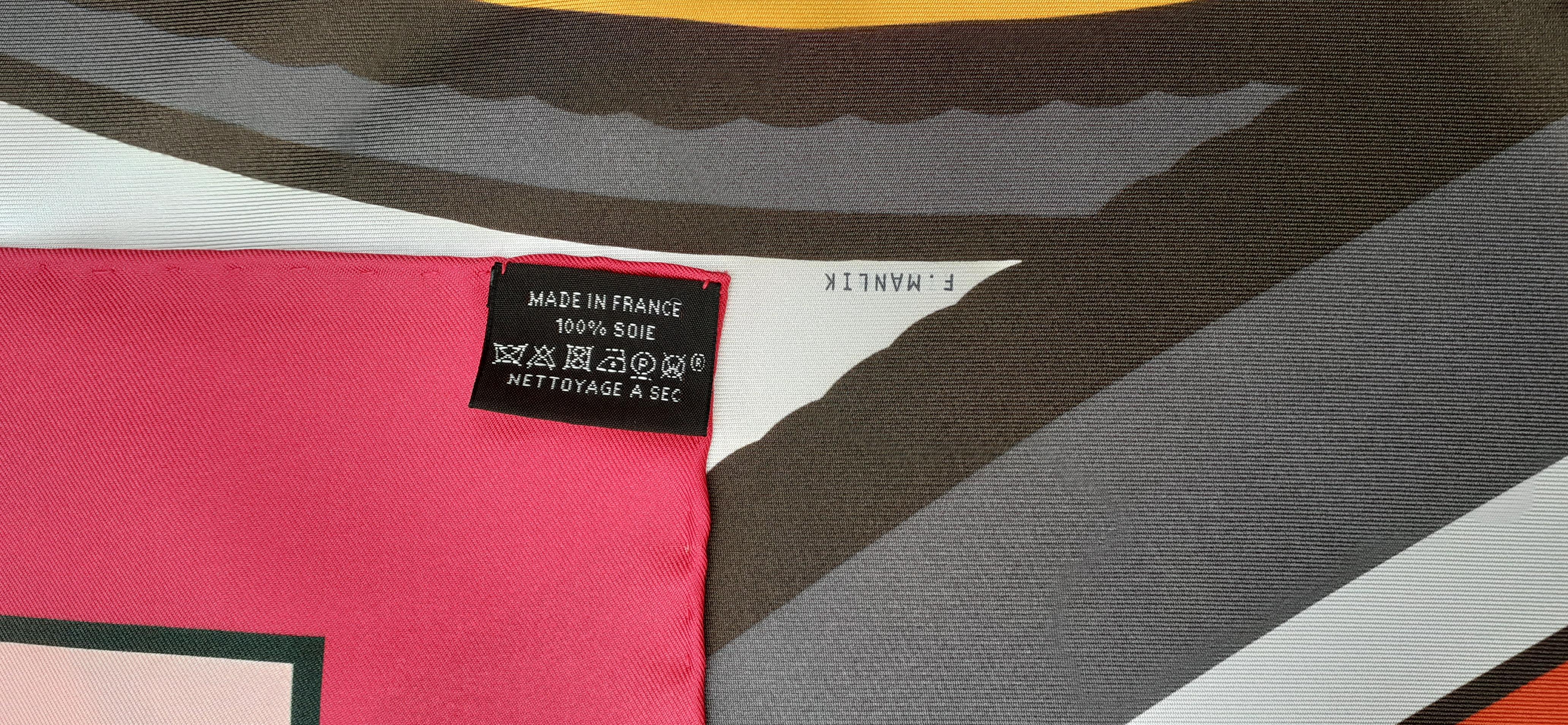 Hermès Silk Scarf Robe Du Soir POP Double Face Orange Pink 90 cm For Sale 2