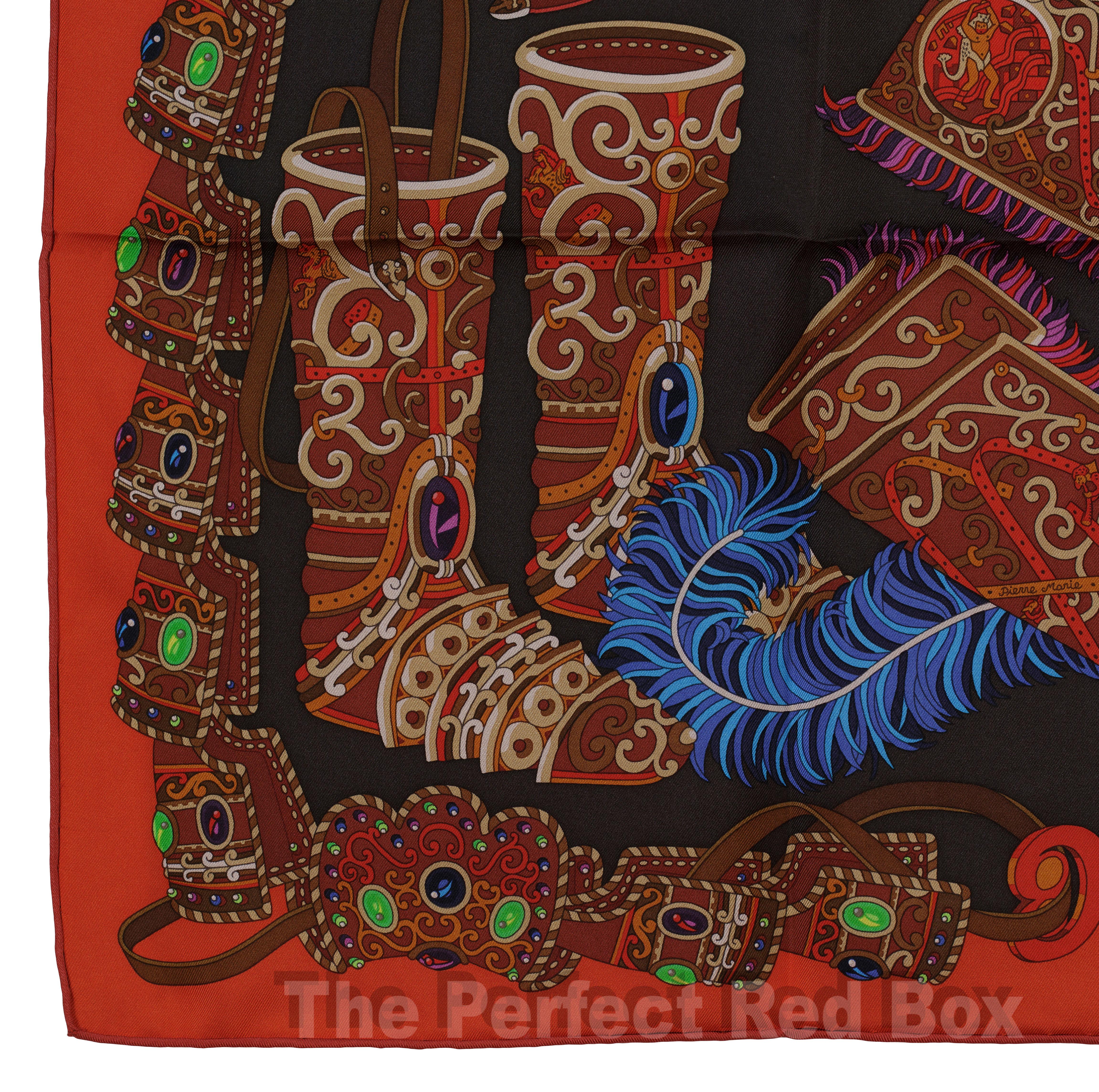 Sciarpa di seta Hermes - Sous L Egide de Mars - Red Dark Taupe Green - Mint in vendita 3