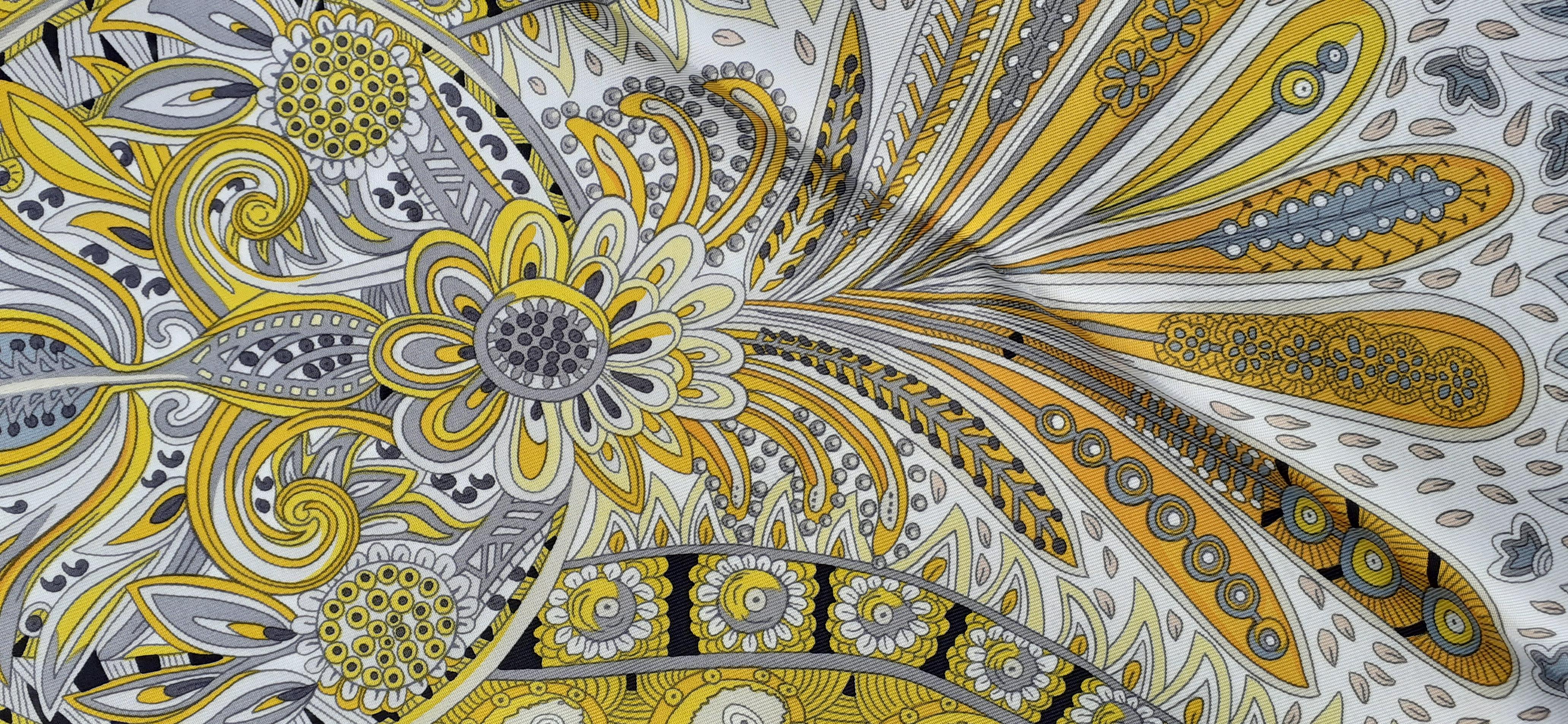 Hermès Silk Scarf Sous Le Jardin de la Maharani White Yellow Grey 90 cm 10