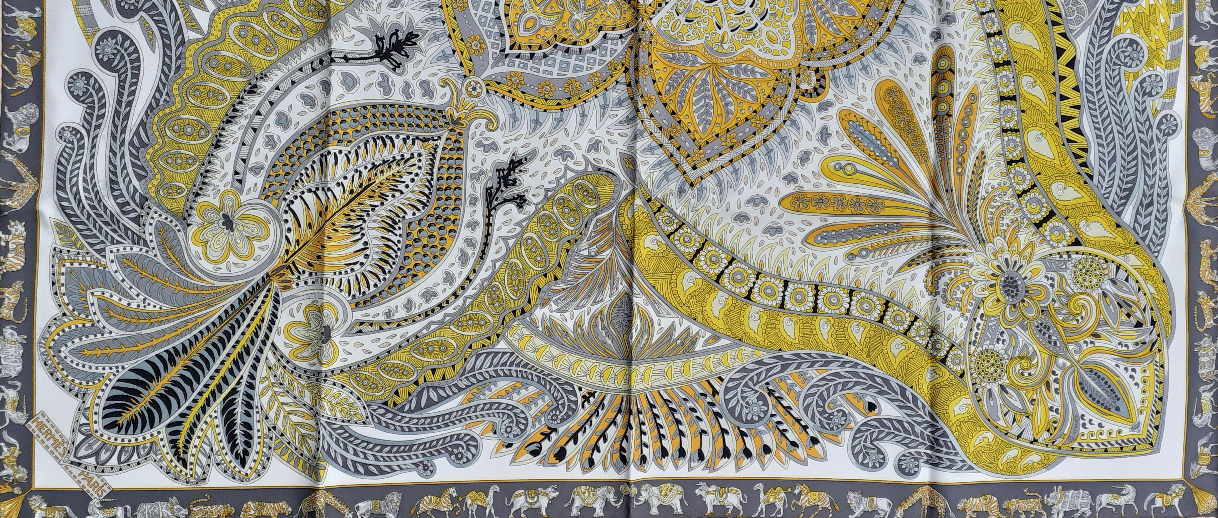 Absolutely Gorgeous Authentic Hermès Scarf

Pattern: 