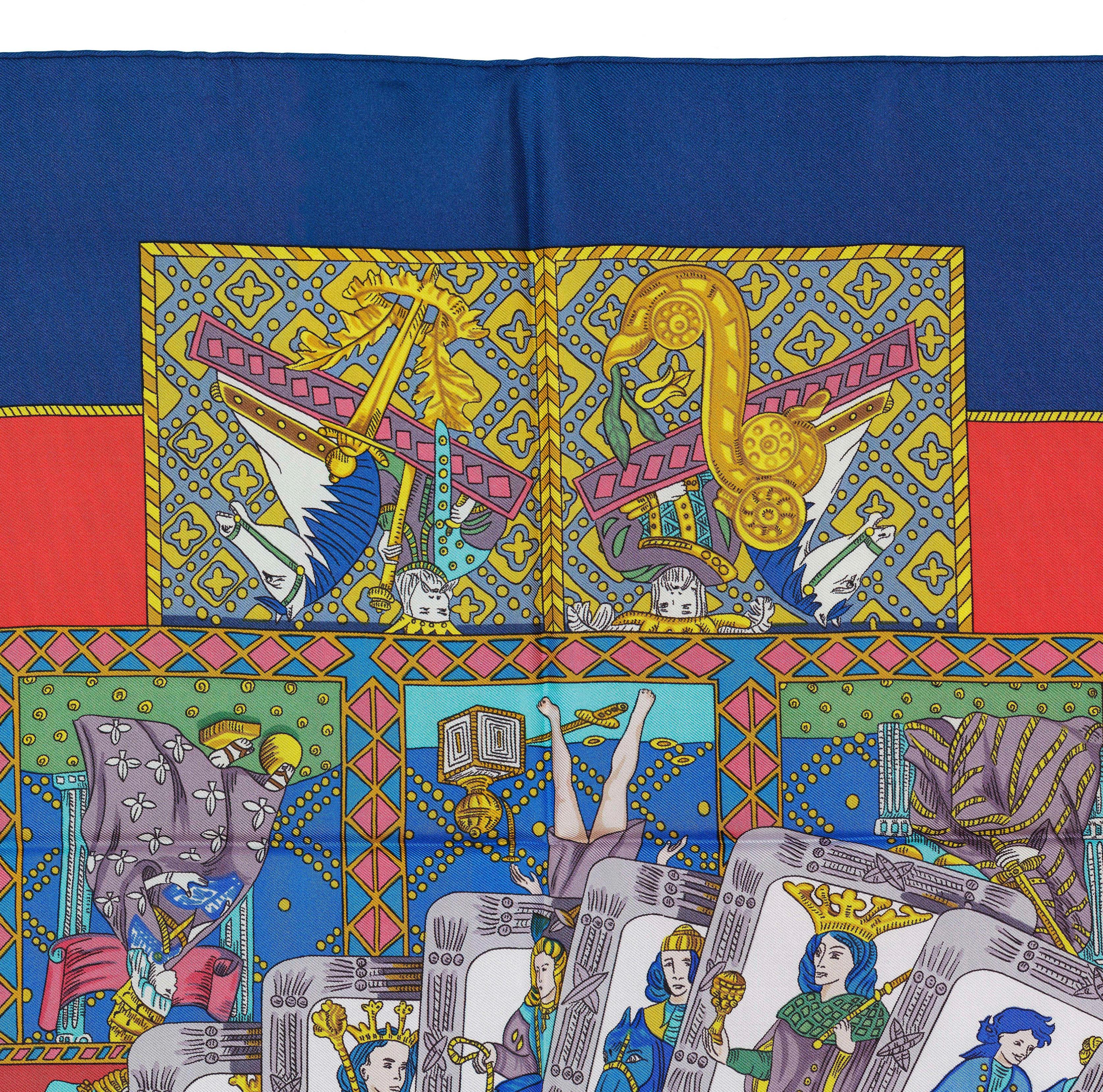 Pañuelo de Seda Hermes - Tarot - Azul Rojo Multicolor - ¡Excelente estado! en Nuevo estado para la venta en Ottawa, CA