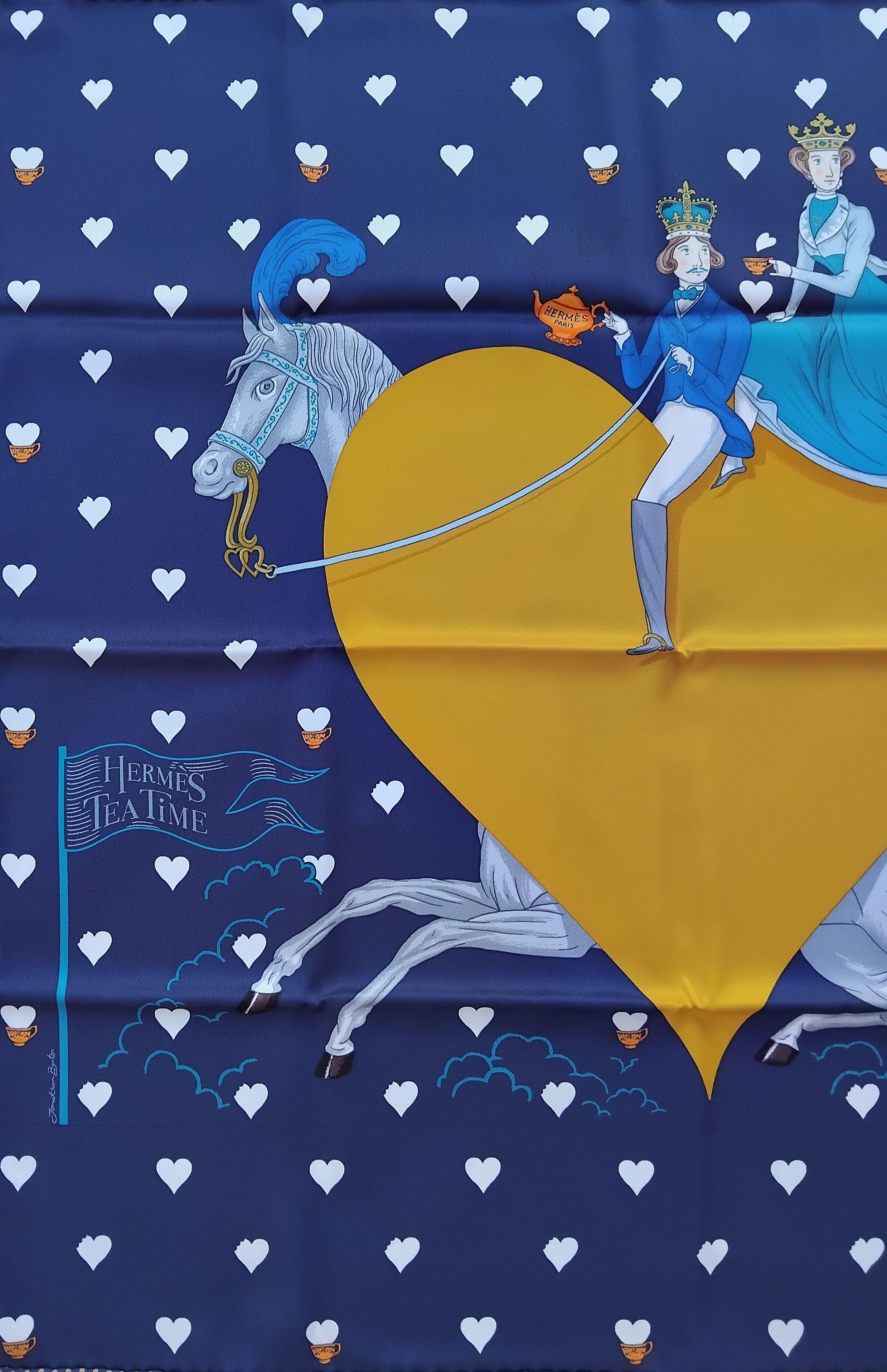Lovely Authentic Hermès Scarf

Print: 