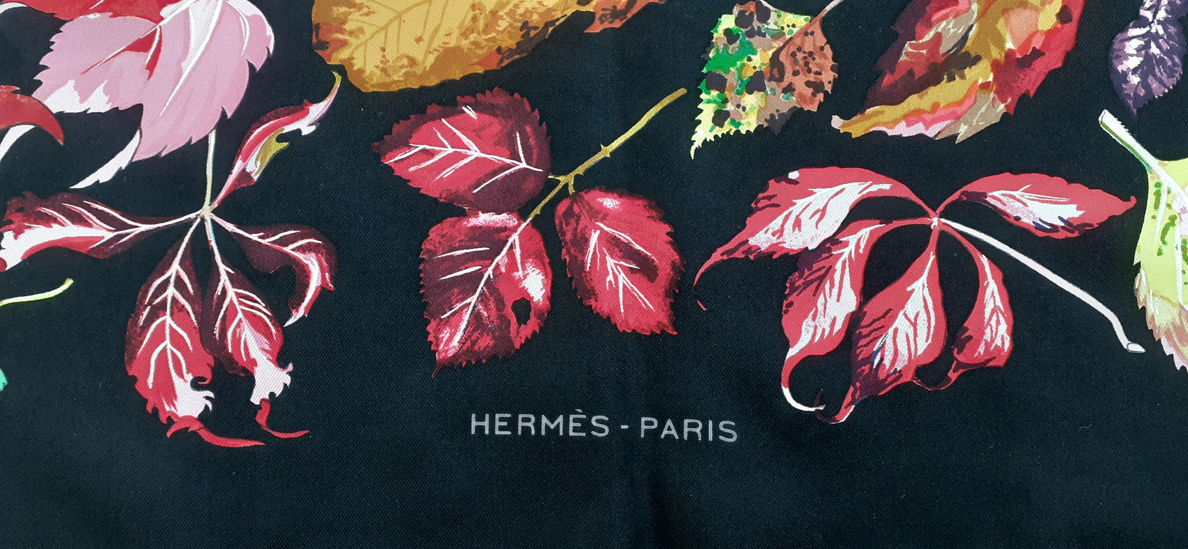 Hermès Silk Scarf Tourbillons Autumn Leaves Vauzelles Black 35' 3