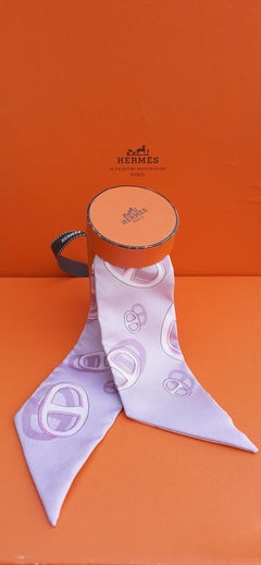Hermès Silk Scarf Twilly Chaine d'Ancre Pink 86 cm