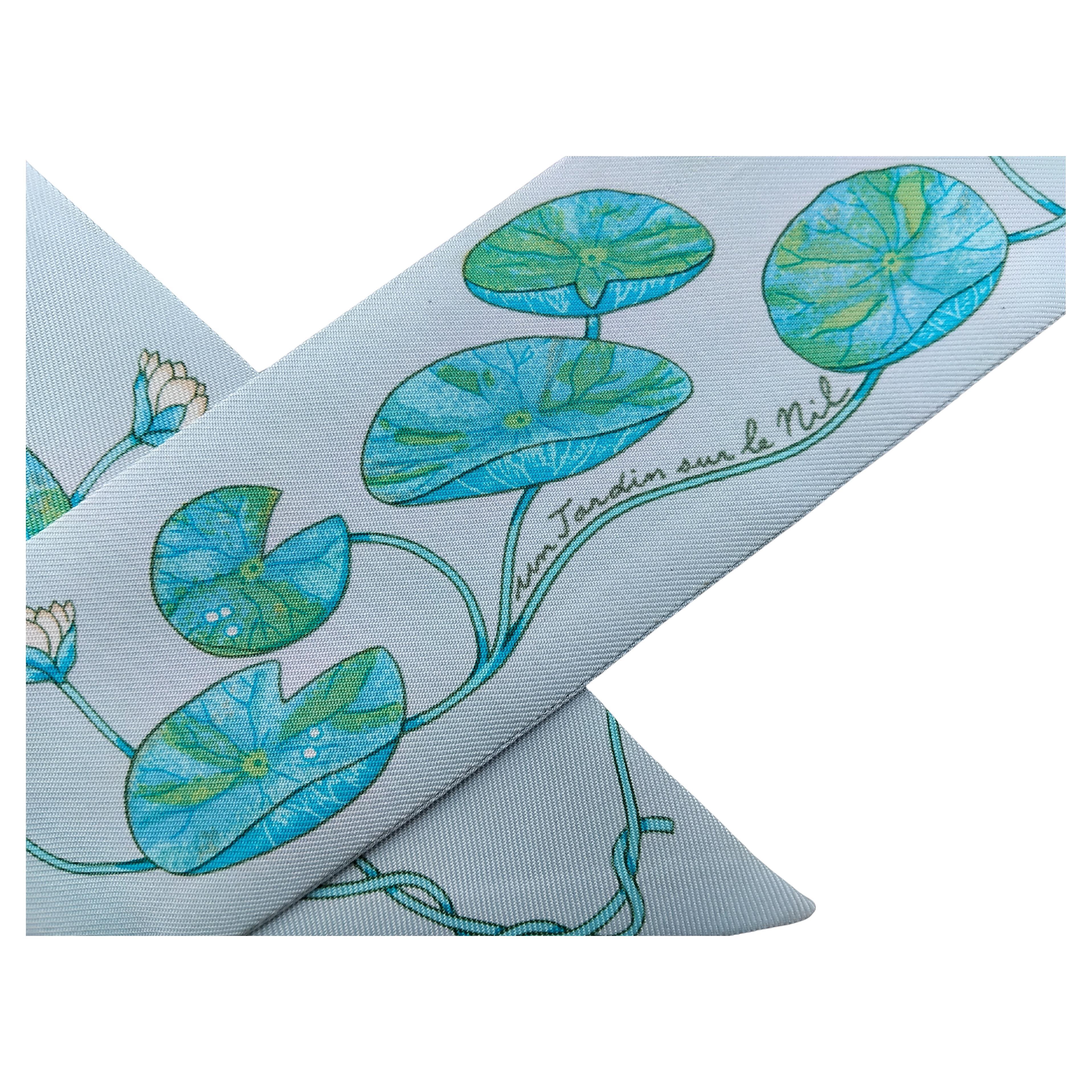 Beautiful Authentic Hermès Twilly Scarf

Print: 