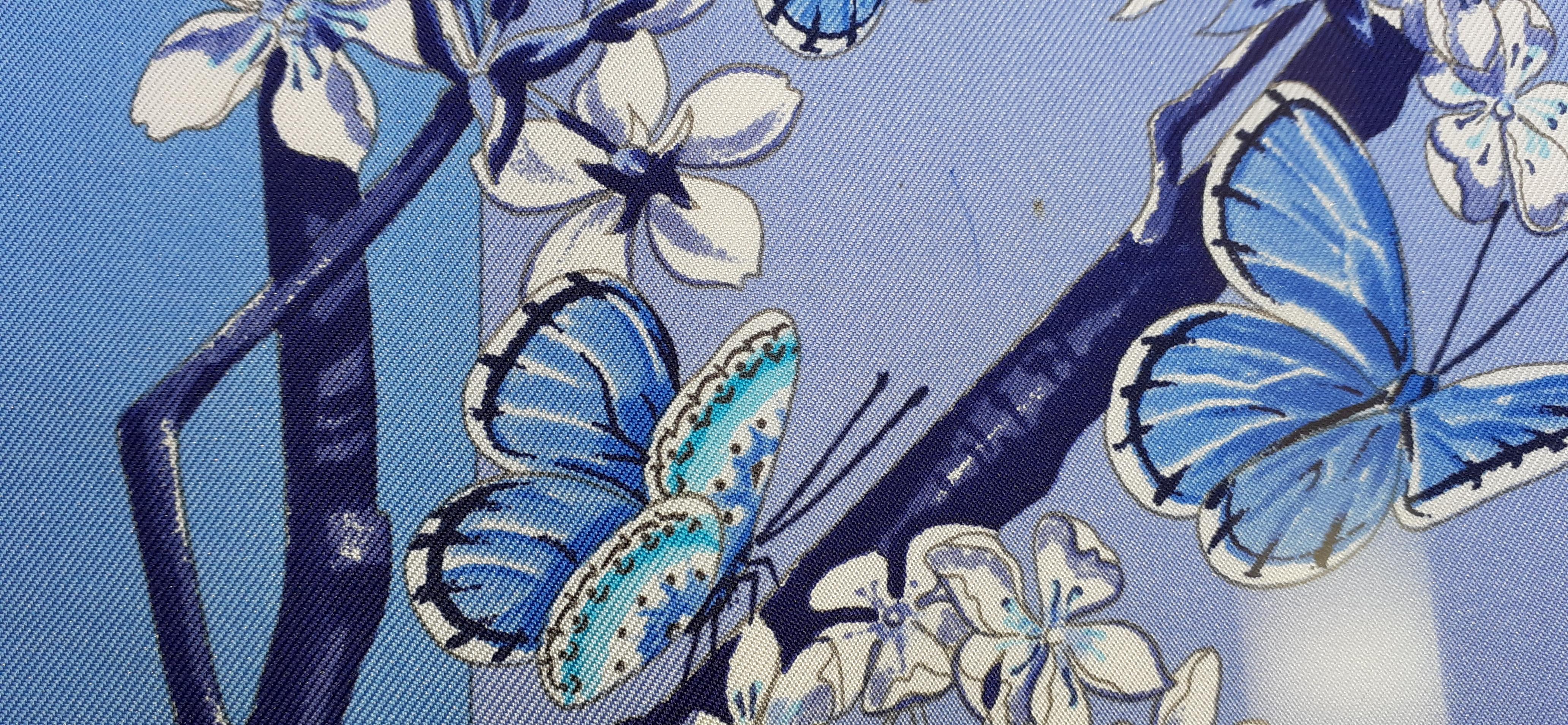 Hermès Silk Scarf Vol Amoureux des Azurés Butterflies Blue Toutsy 90 cm For Sale 8