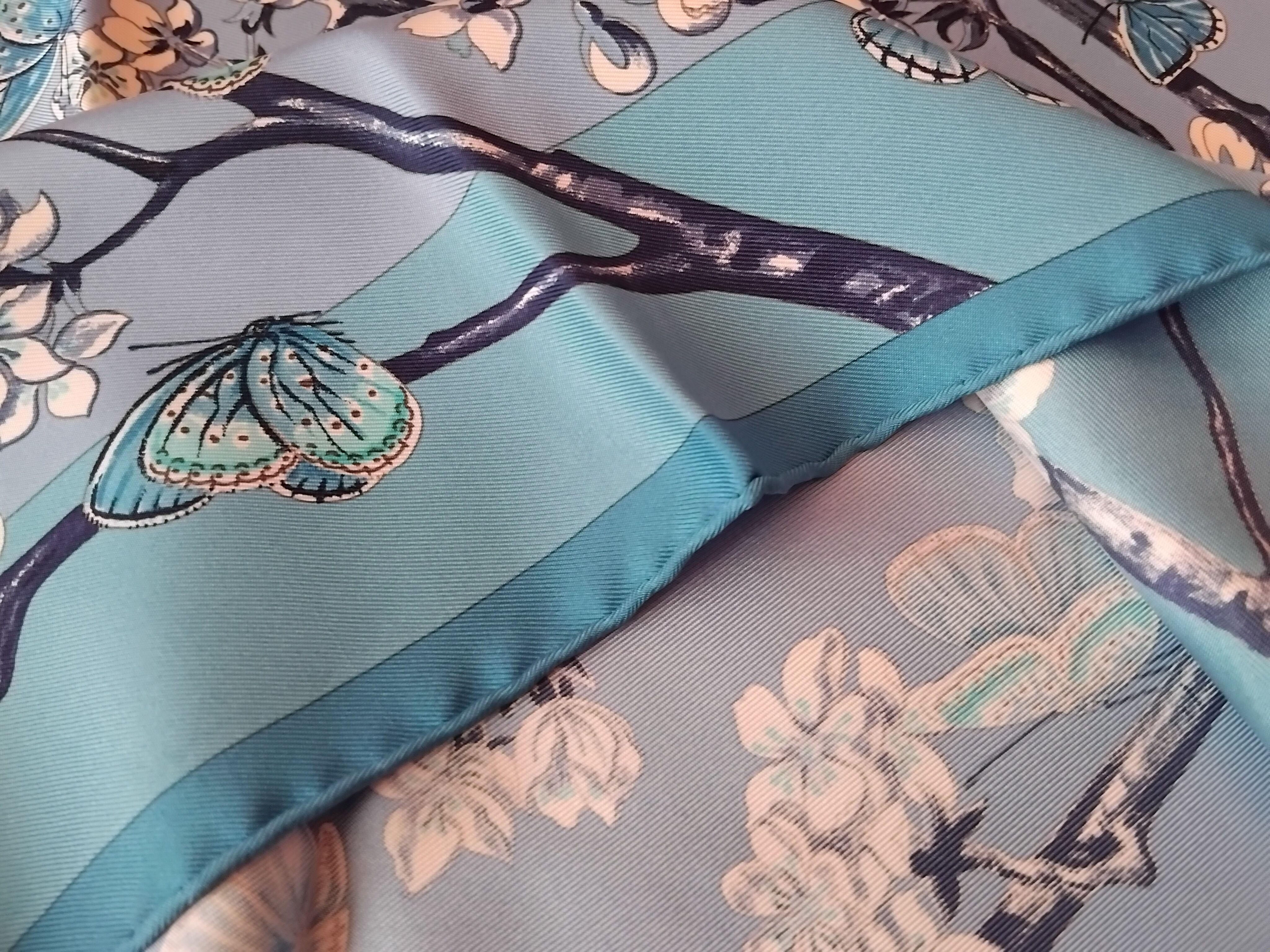 Hermès Silk Scarf Vol Amoureux des Azurés Butterflies Blue Toutsy 90 cm For Sale 15