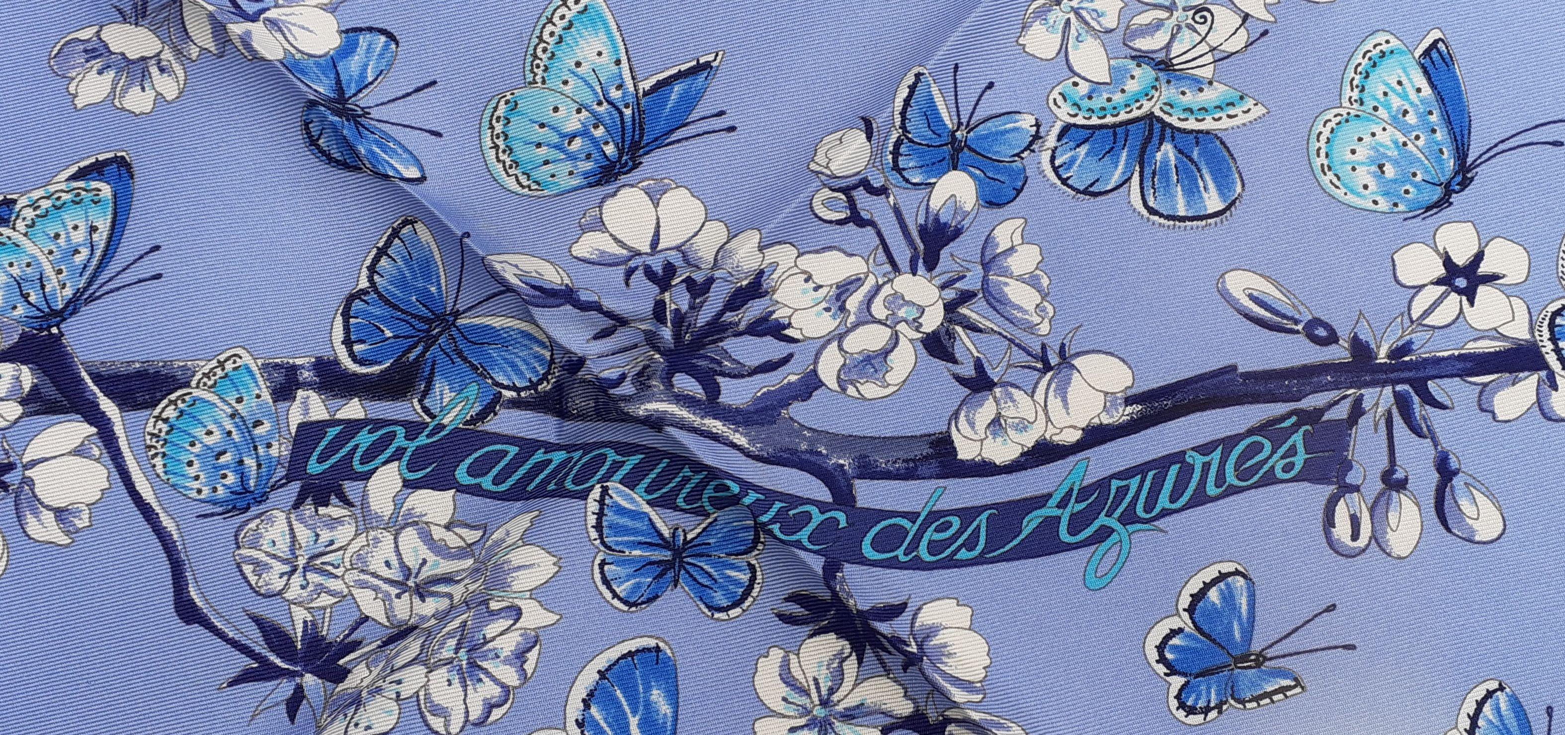 Hermès Silk Scarf Vol Amoureux des Azurés Butterflies Blue Toutsy 90 cm For Sale 2