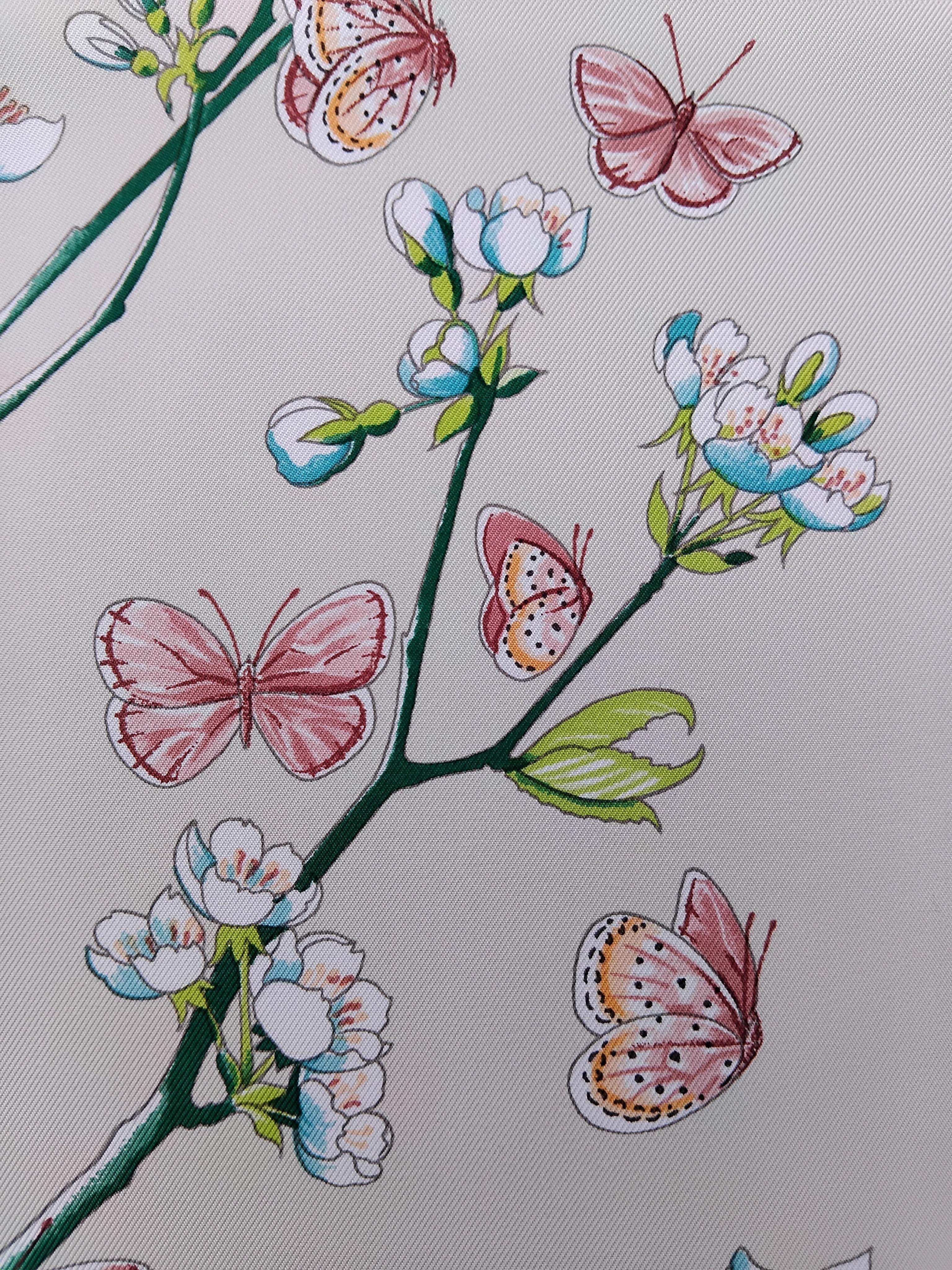 Hermès Silk Scarf Vol Amoureux des Azurés Butterflies Soft Pink 90 cm For Sale 7