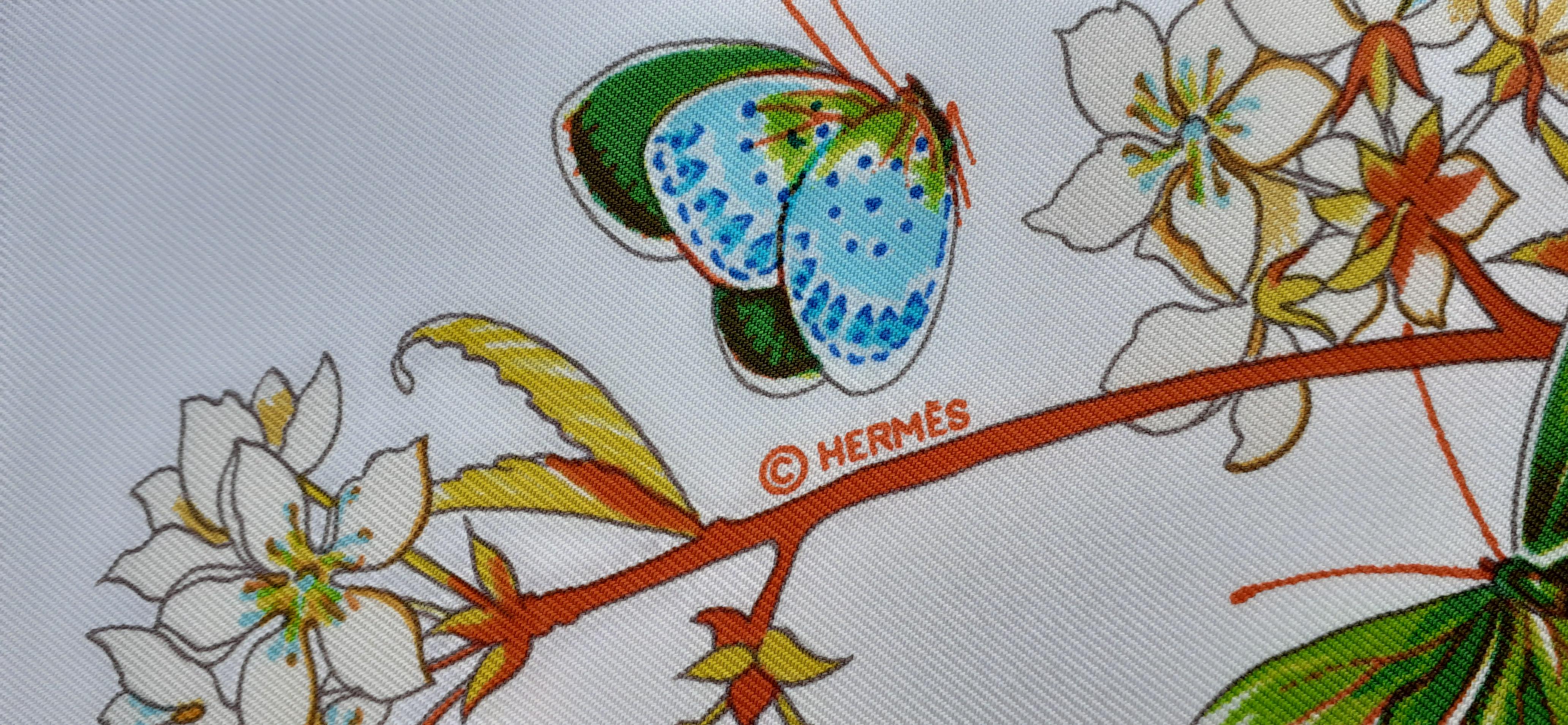 Hermès Silk Scarf Vol Amoureux des Azurés Butterflies White Green Toutsy 90 cm 11