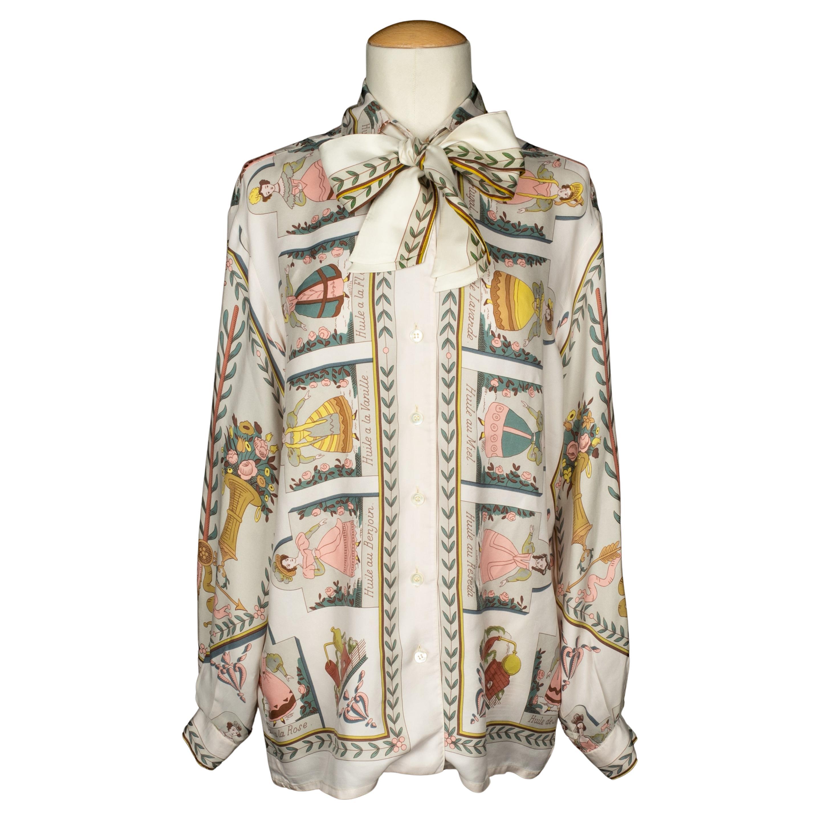 Camicia di seta Hermès 
Huile rafraichissante à l
usage de la Toilette parfumée
 in vendita