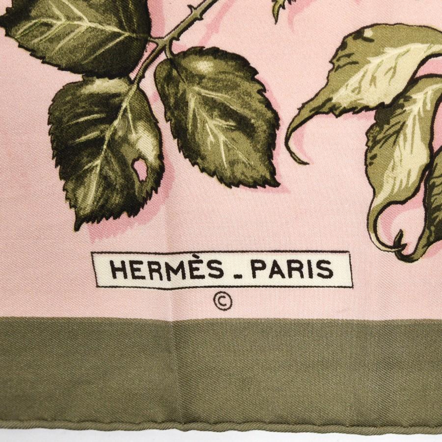 Beige Hermès Silk Square Pink and kaki Scarf 