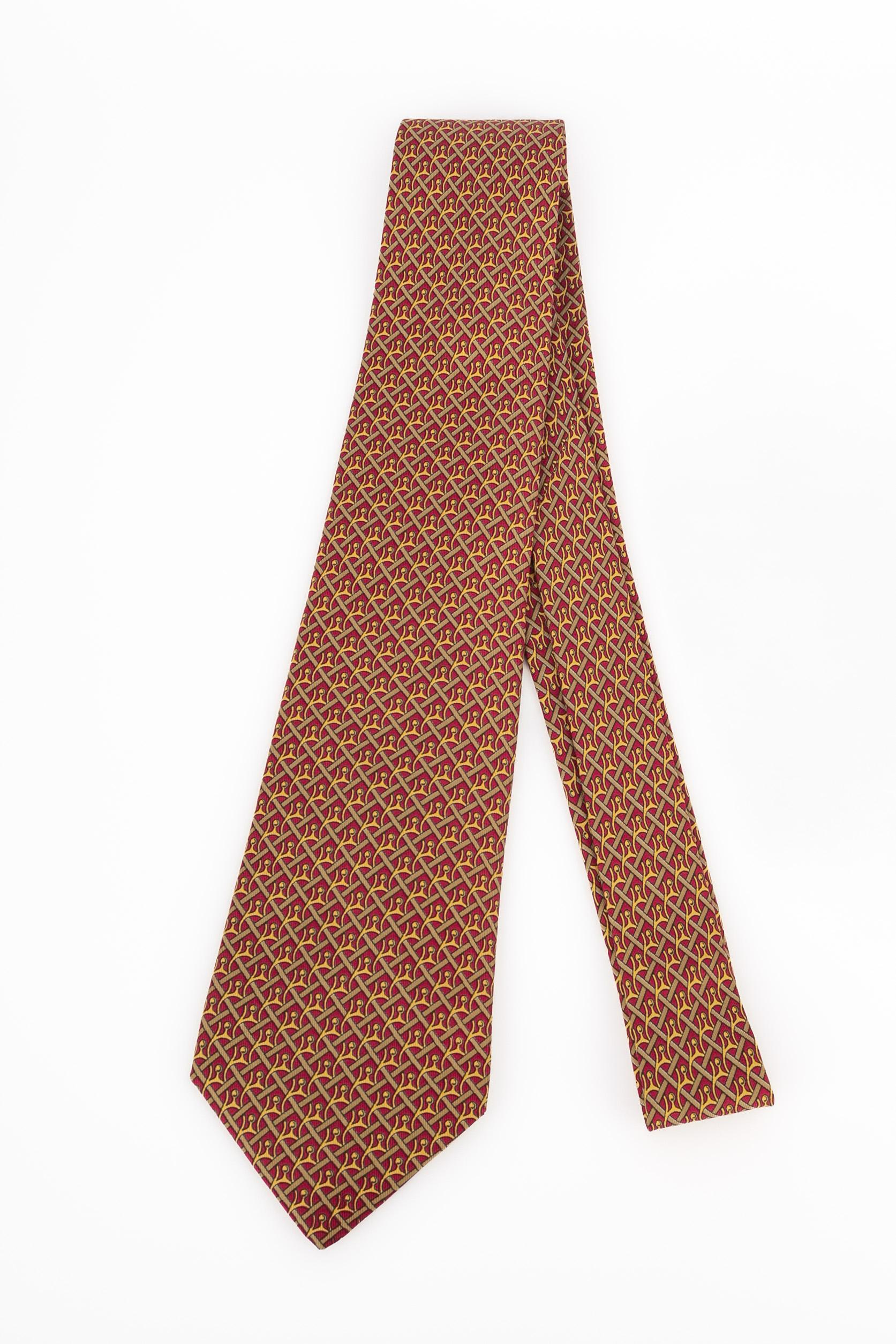 Hermès Seidenkrawatte im Zustand „Hervorragend“ im Angebot in SAINT-OUEN-SUR-SEINE, FR
