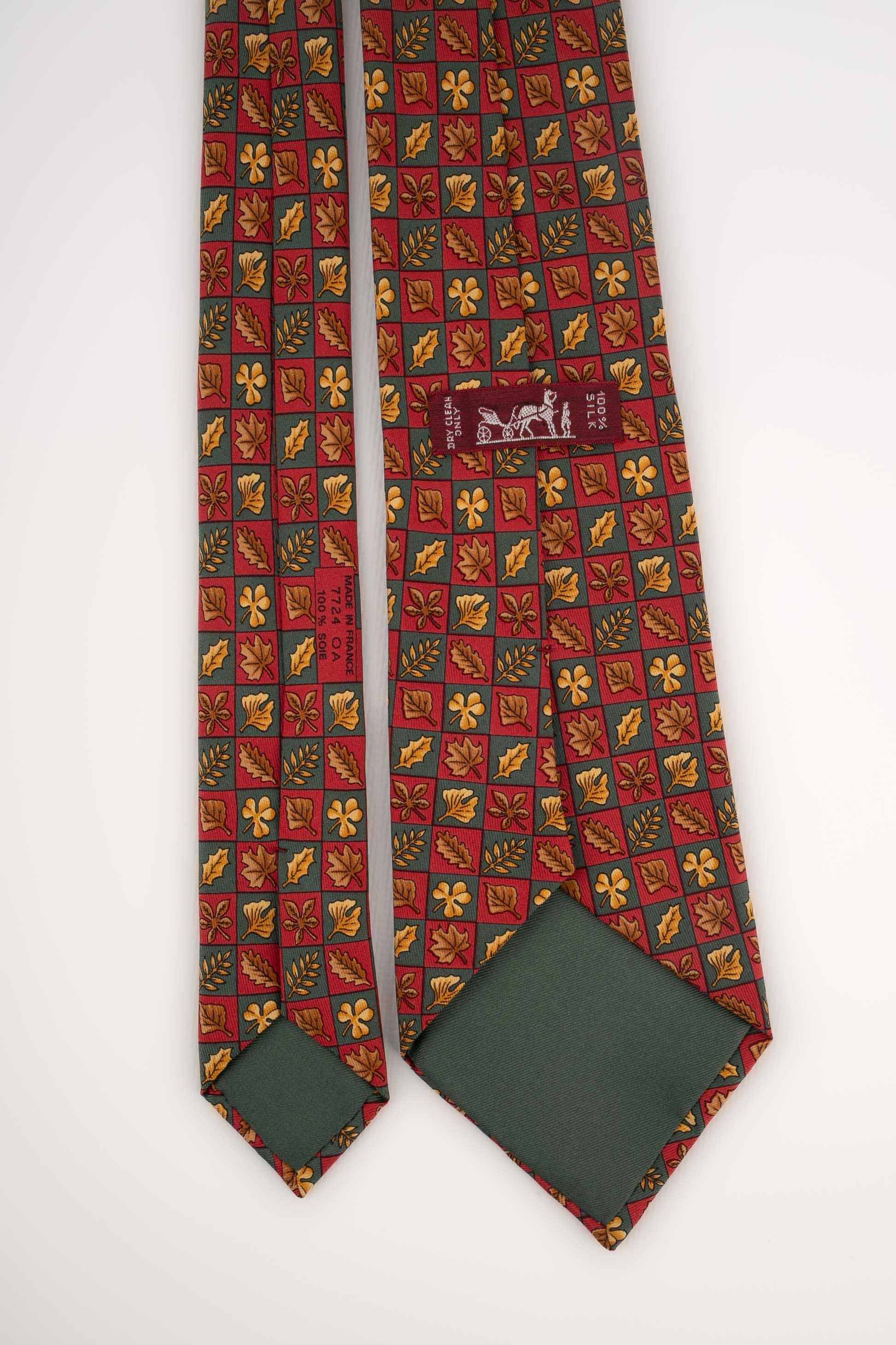 Women's Hermès Silk Tie Illustrated with Leaves For Sale