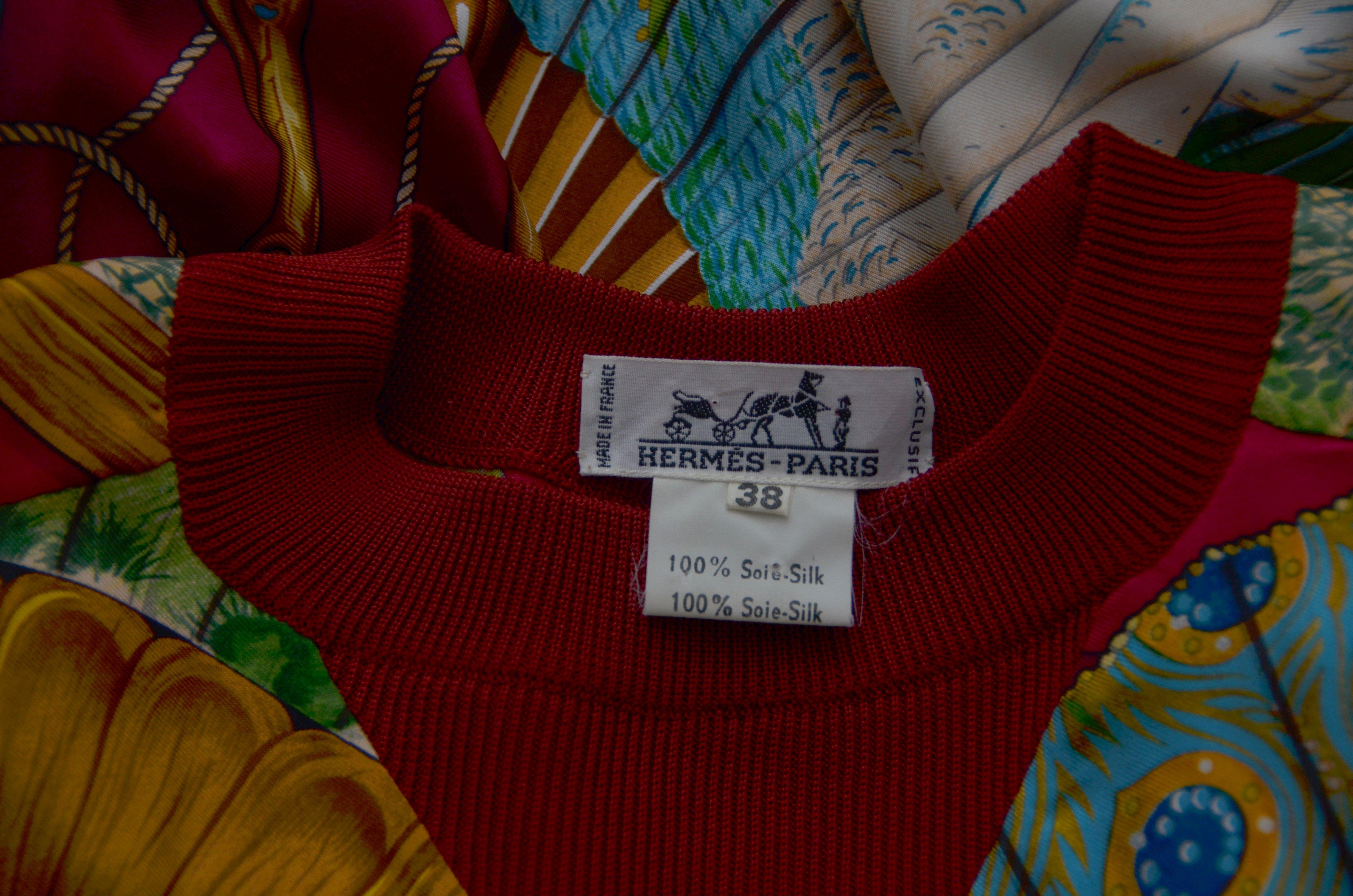 HERMES Silk Vintage Sweatshirt  Size 38FR Mint NEW Condition  In Excellent Condition For Sale In New York, NY