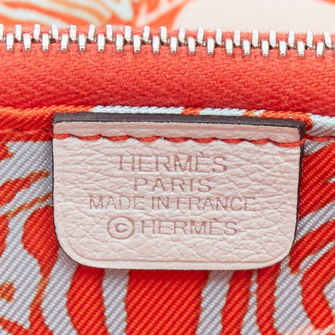 Portafoglio compatto HERMES Silk'in crema in pelle rossa stampa selvaggia foderato in seta in vendita 3
