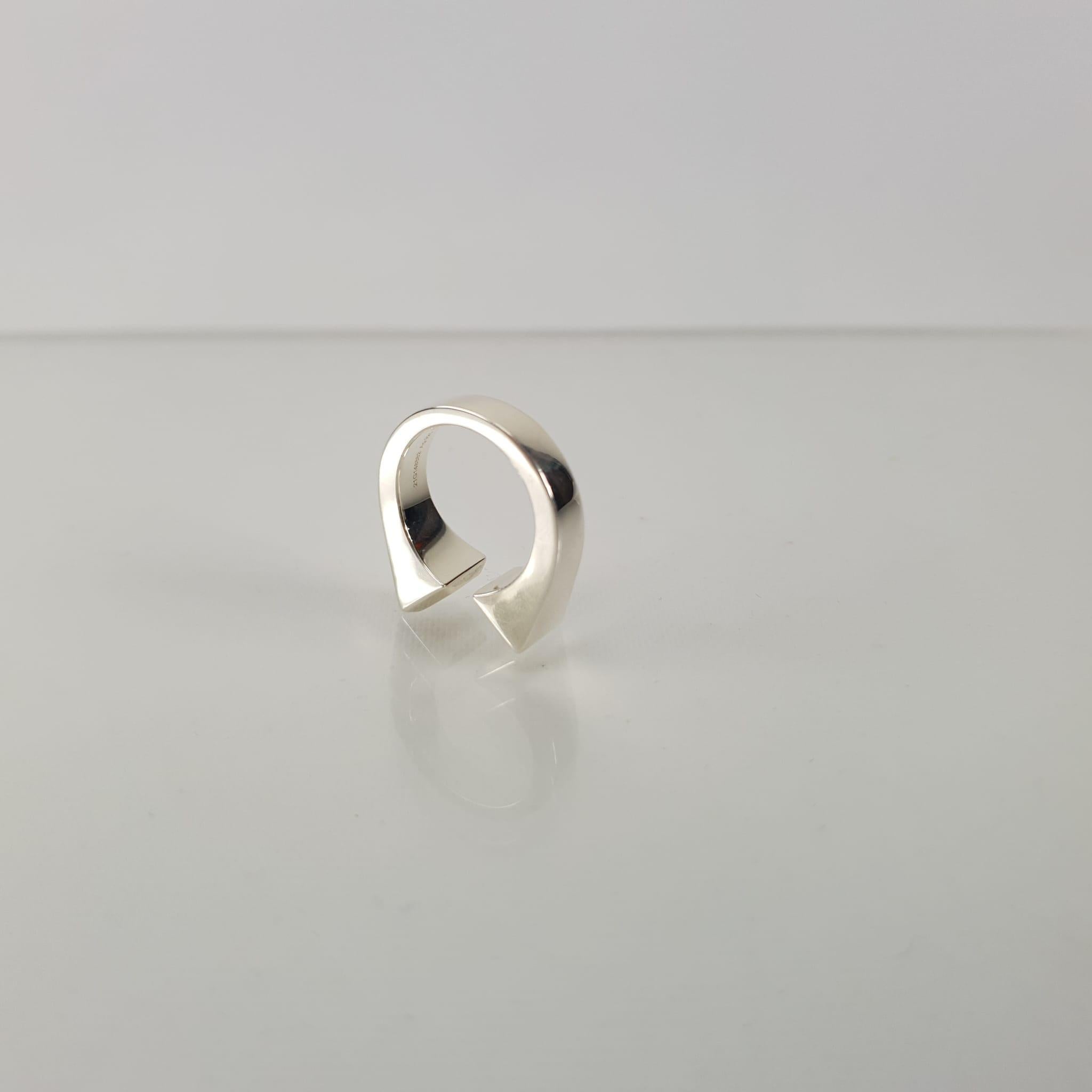 Hermes Silver 925/1000 size 53 Clou de forge ring, large model In New Condition In Nicosia, CY