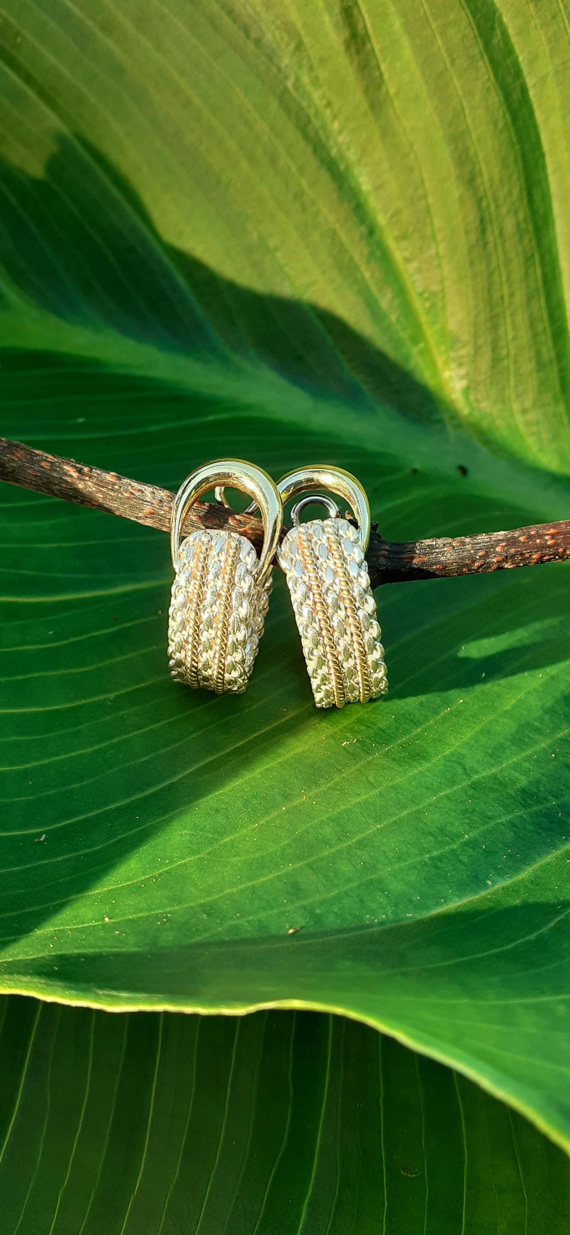 Hermès - Boucles d'oreilles à clip en argent et or jaune - Demi-cercles en vente 11