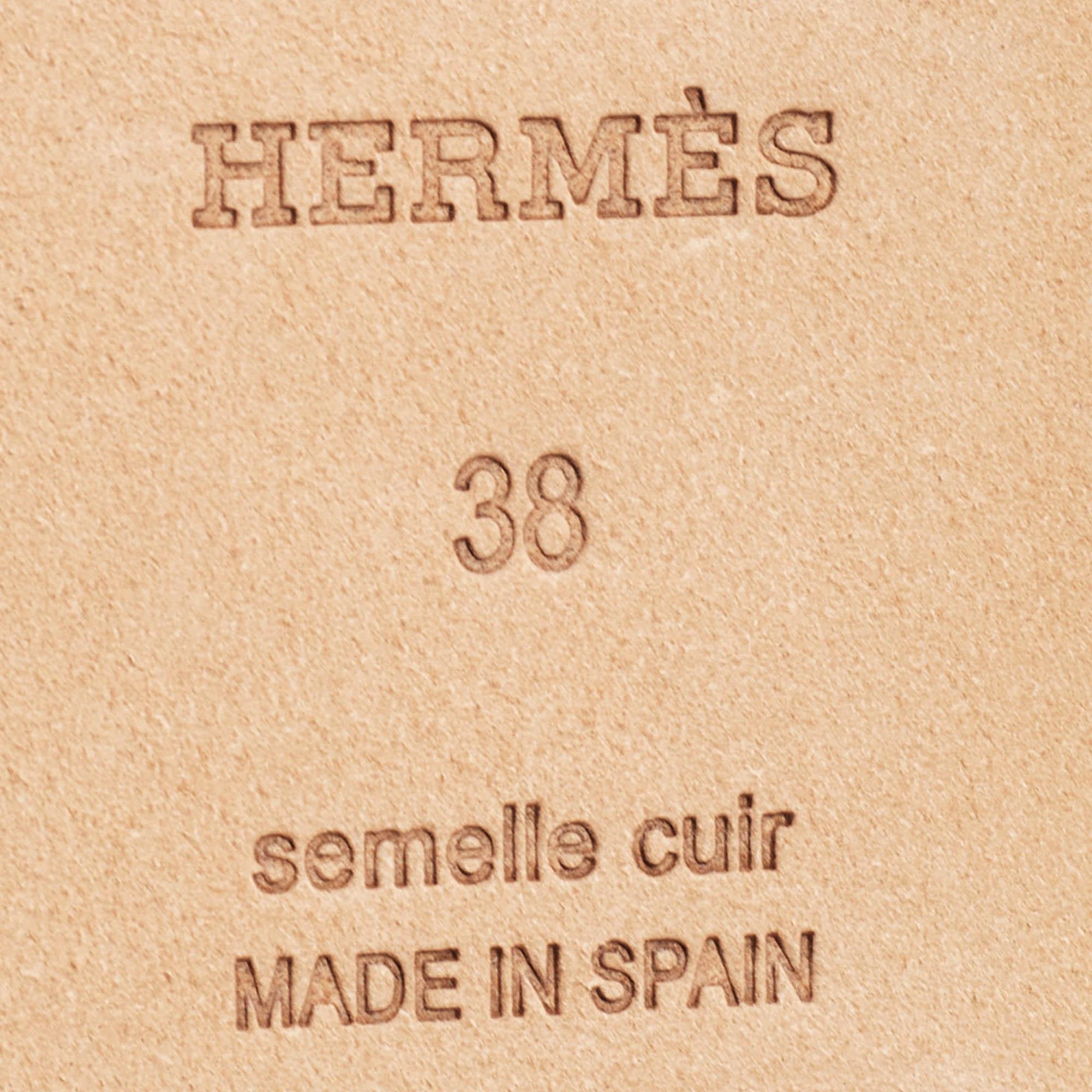 Hermes Espadrilles aus silbernem Leder mit Malaga-Knöchelriemen Größe 38 im Angebot 3