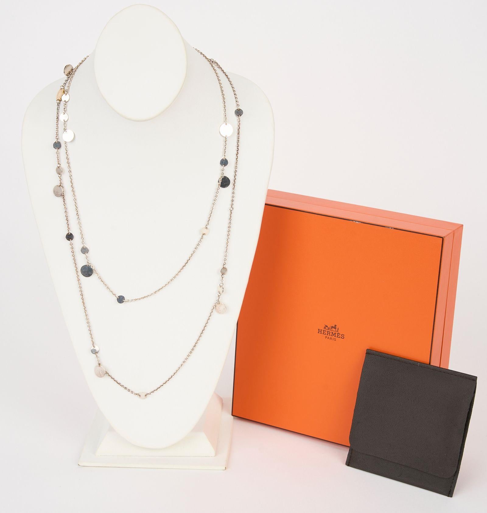 Sautoir Hermès en argent et or rose en vente 5