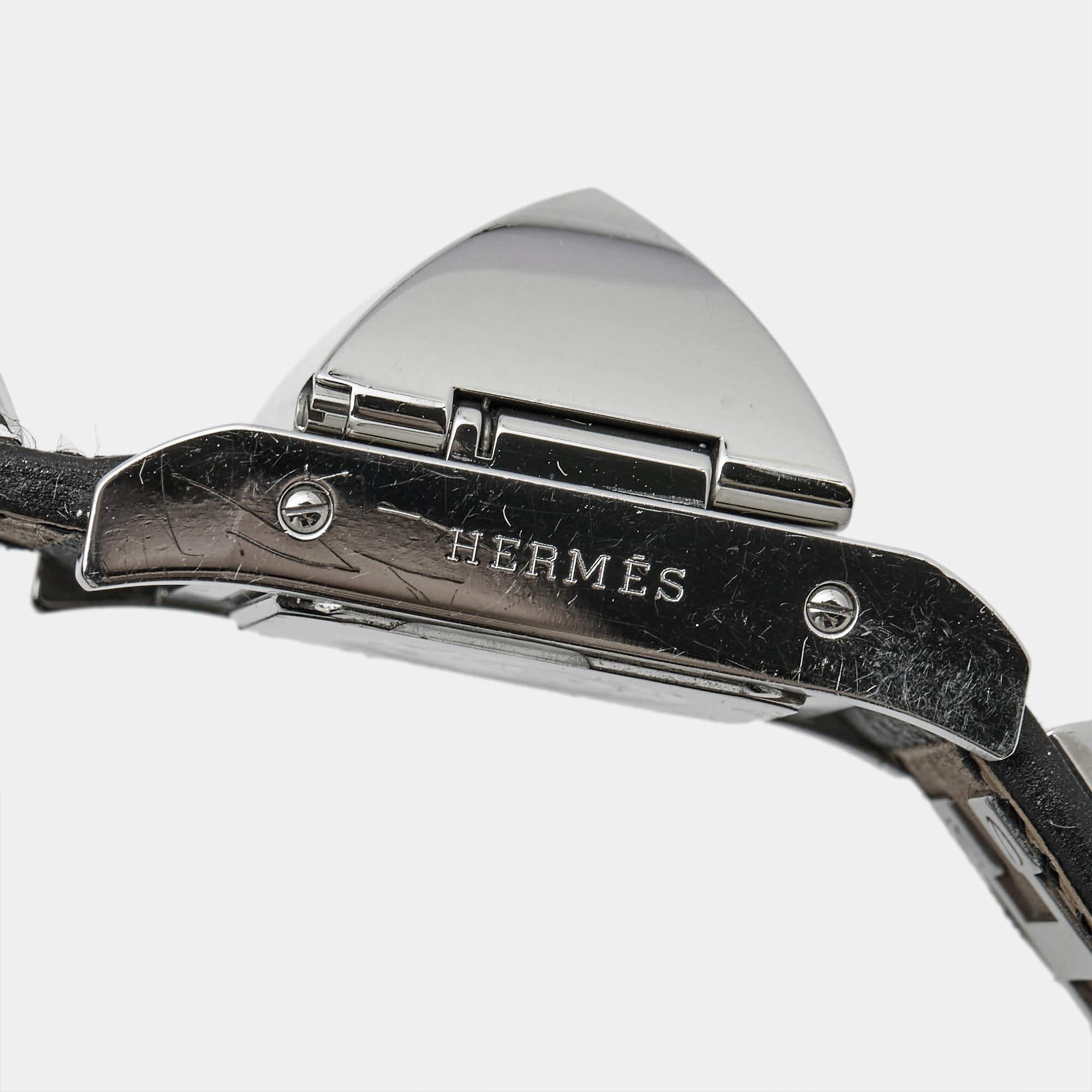 Hermes Silver Stainless Steel Leather Medor W028322WW00 Women's Wristwatch 23 mm In Excellent Condition For Sale In Dubai, Al Qouz 2